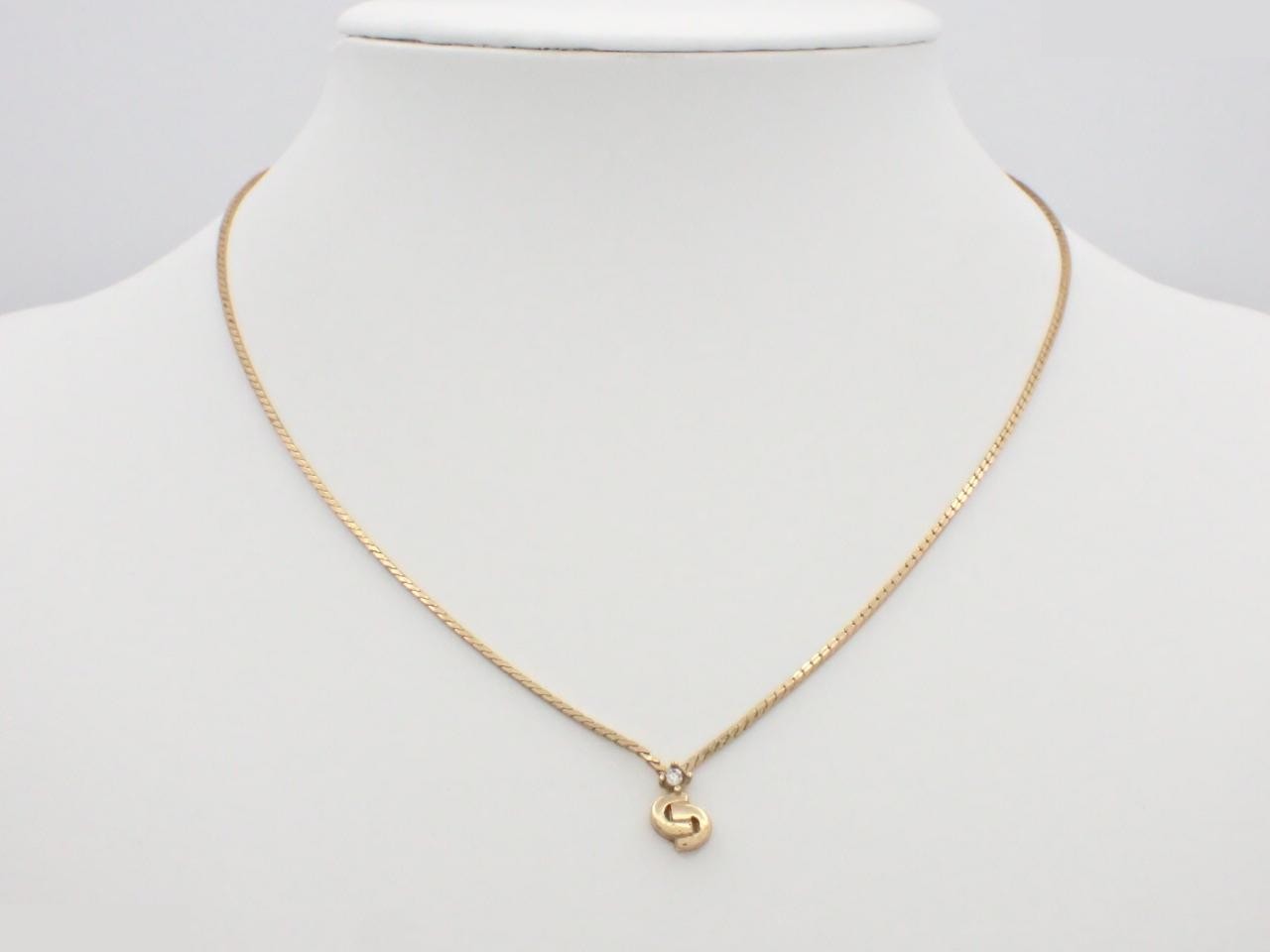 CD logo necklace with stone, gold color, neck circumference approximately 45cm — view 3
