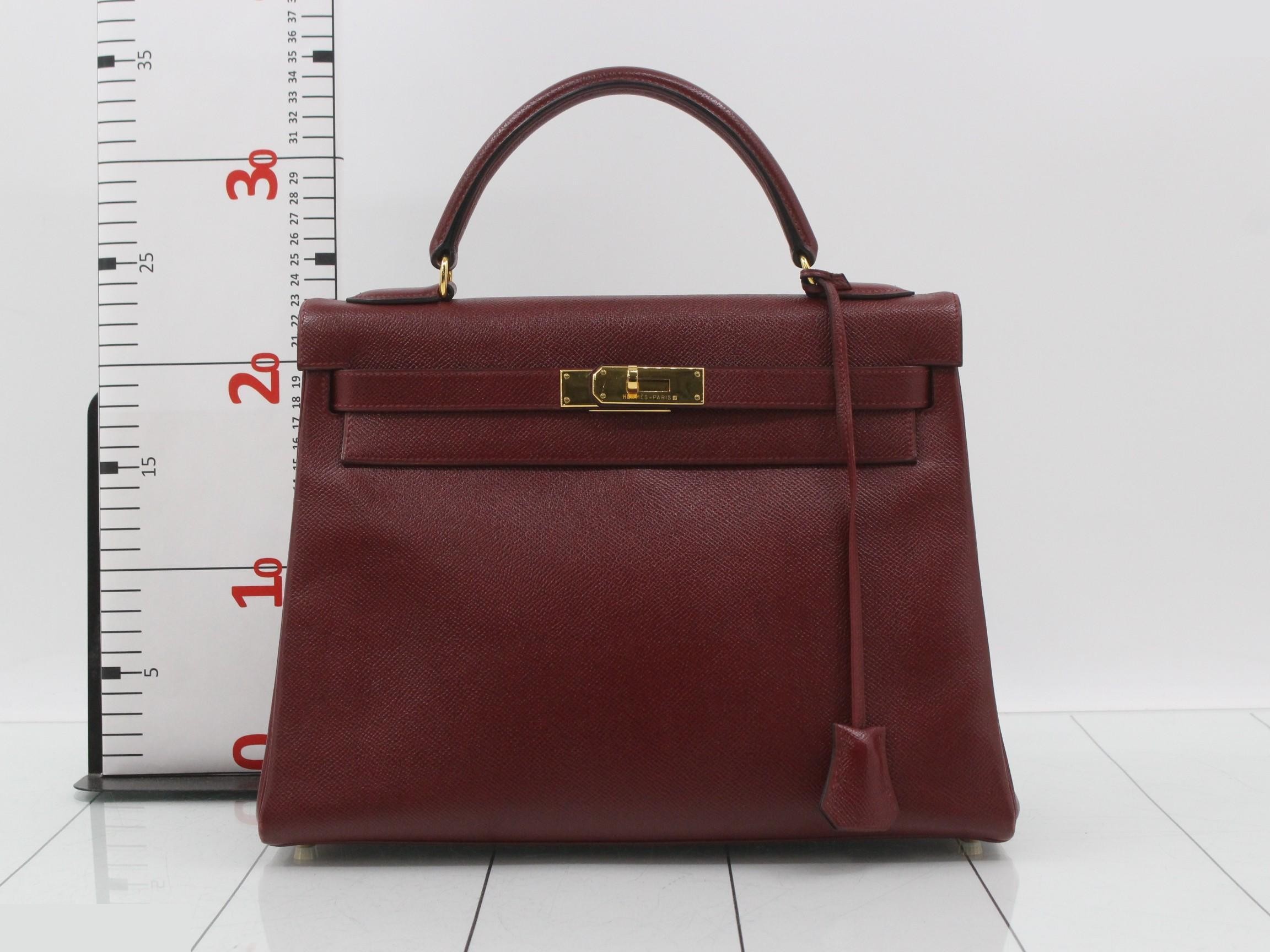 Kelly 32 Courchevel x Rouge H 2-Way Handbag Y Stamp — view 2