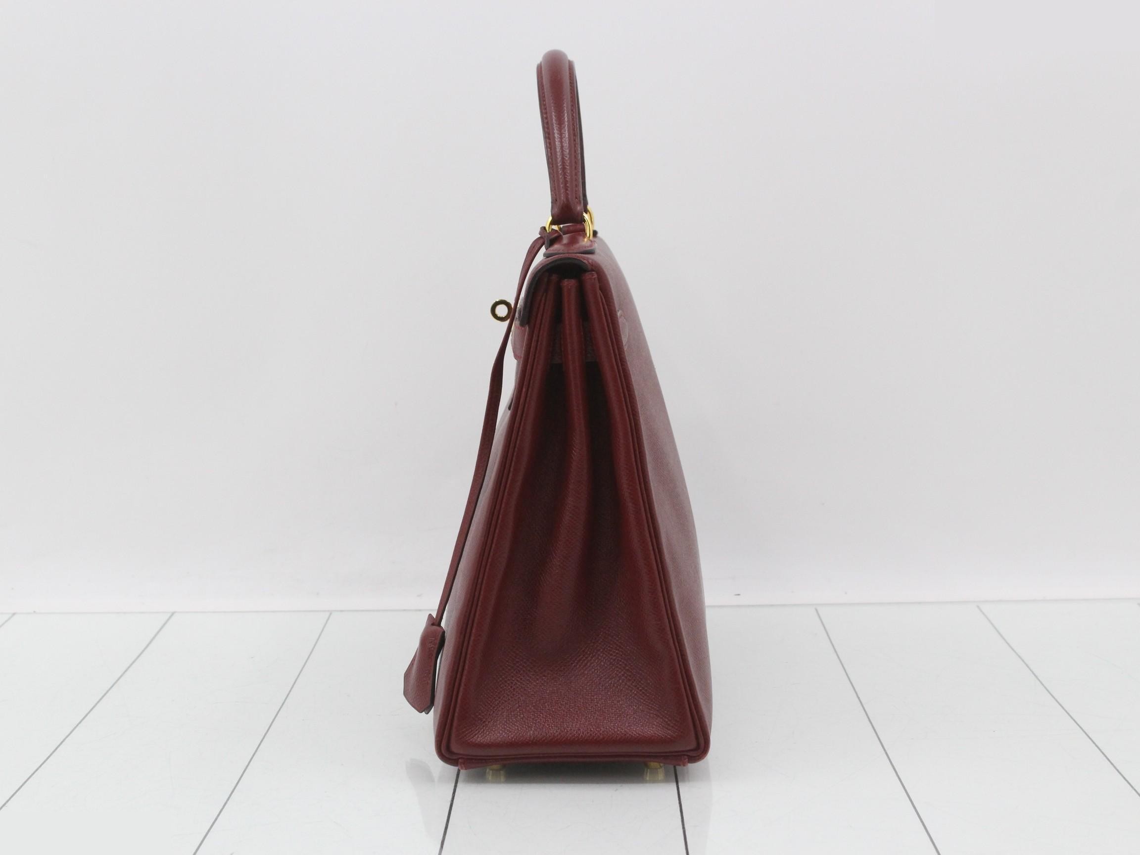 Kelly 32 Courchevel x Rouge H 2-Way Handbag Y Stamp — view 4