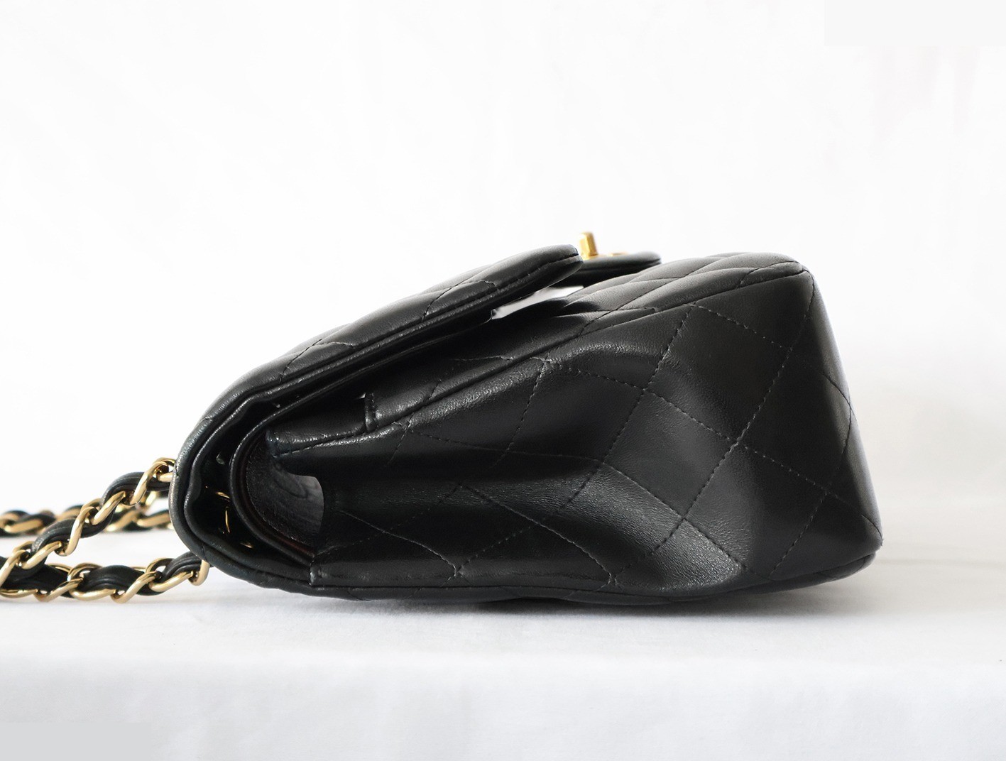 Large Matelassé 30 Lambskin Double Flap Double Chain Black — view 8