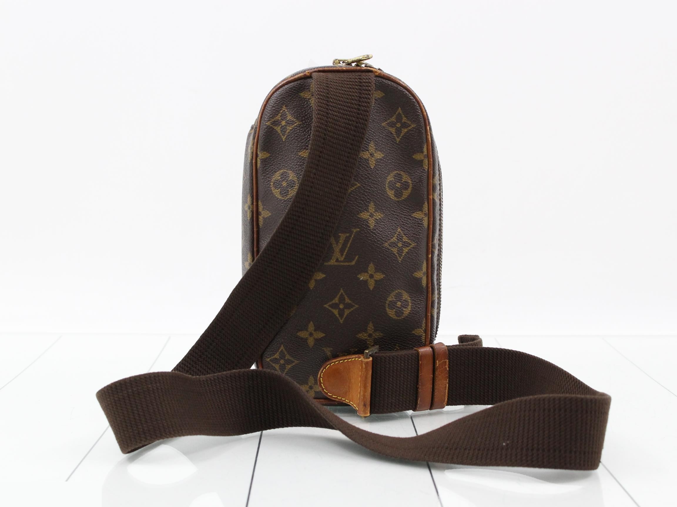 Pochette Gange — view 2