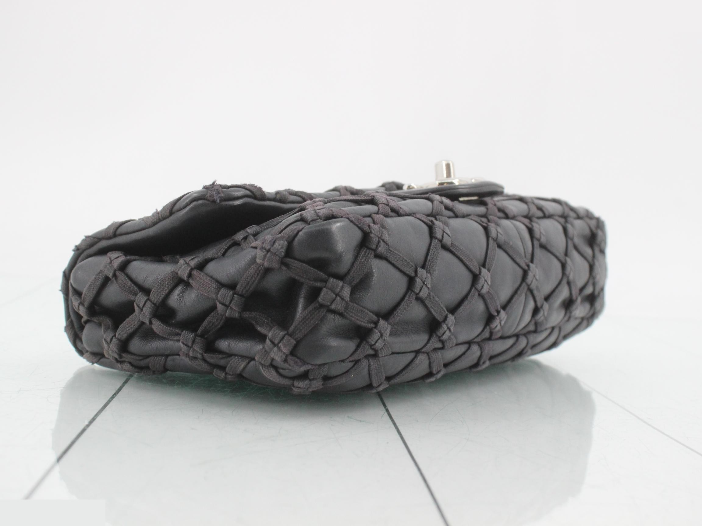 Matelassé chain shoulder bag, black, with sticker, serial number 14. — view 5