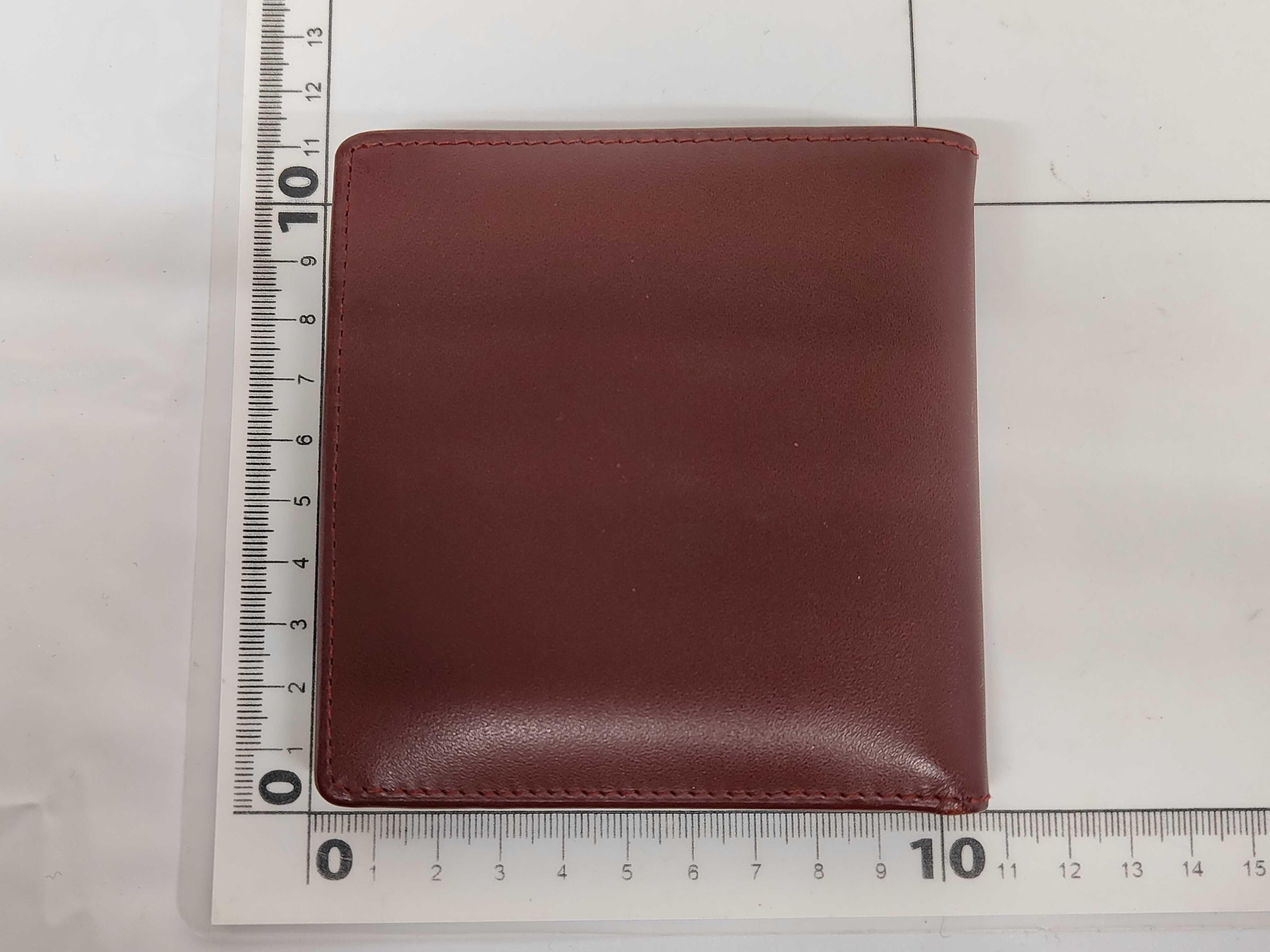 Must Leather Folding Wallet, Bordeaux — view 2