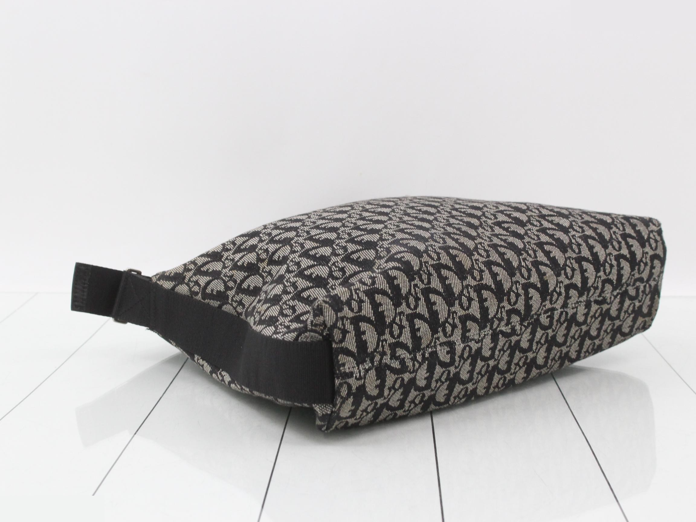 Trotter Shoulder Bag — view 5