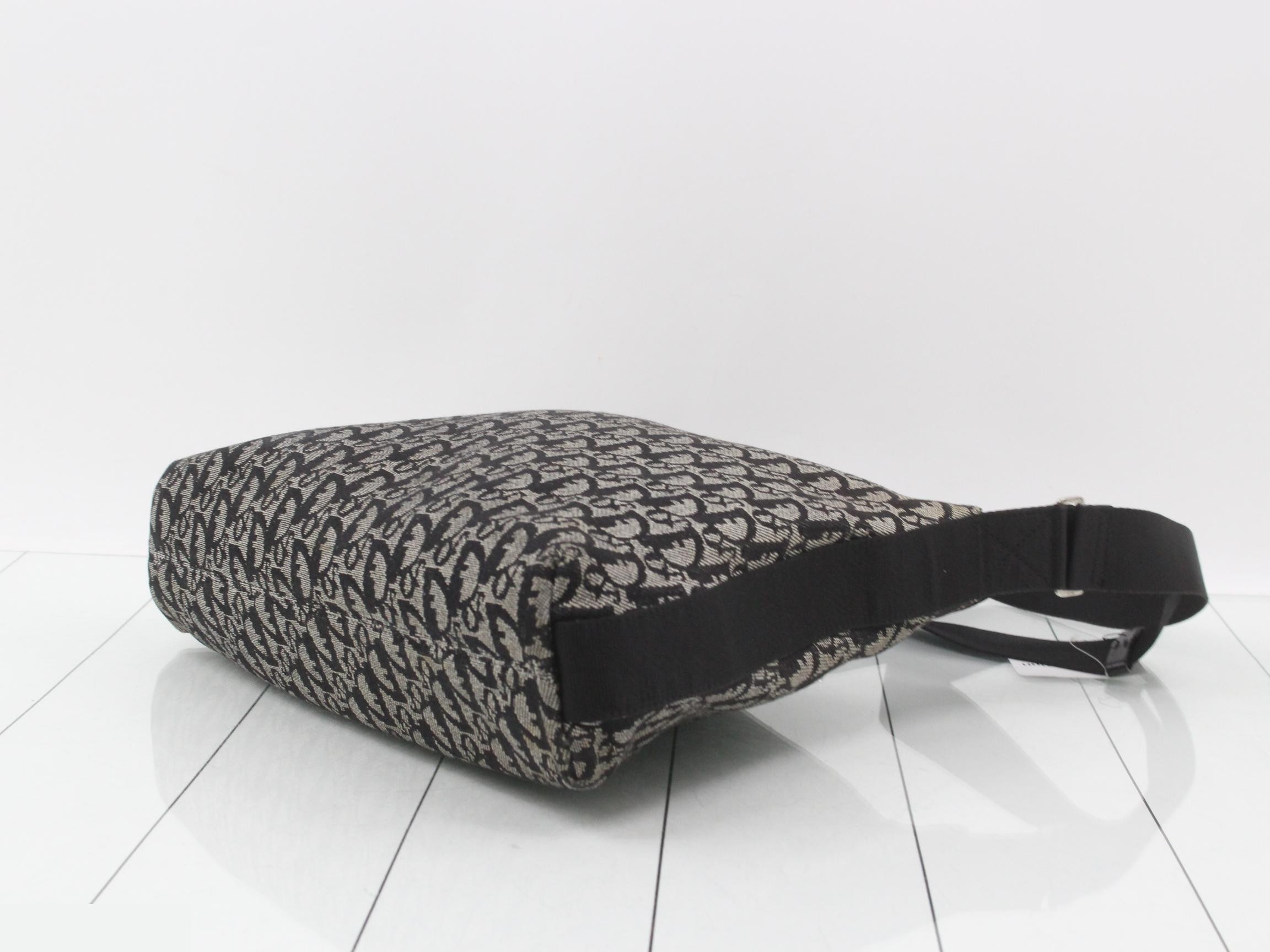 Trotter Shoulder Bag — view 6