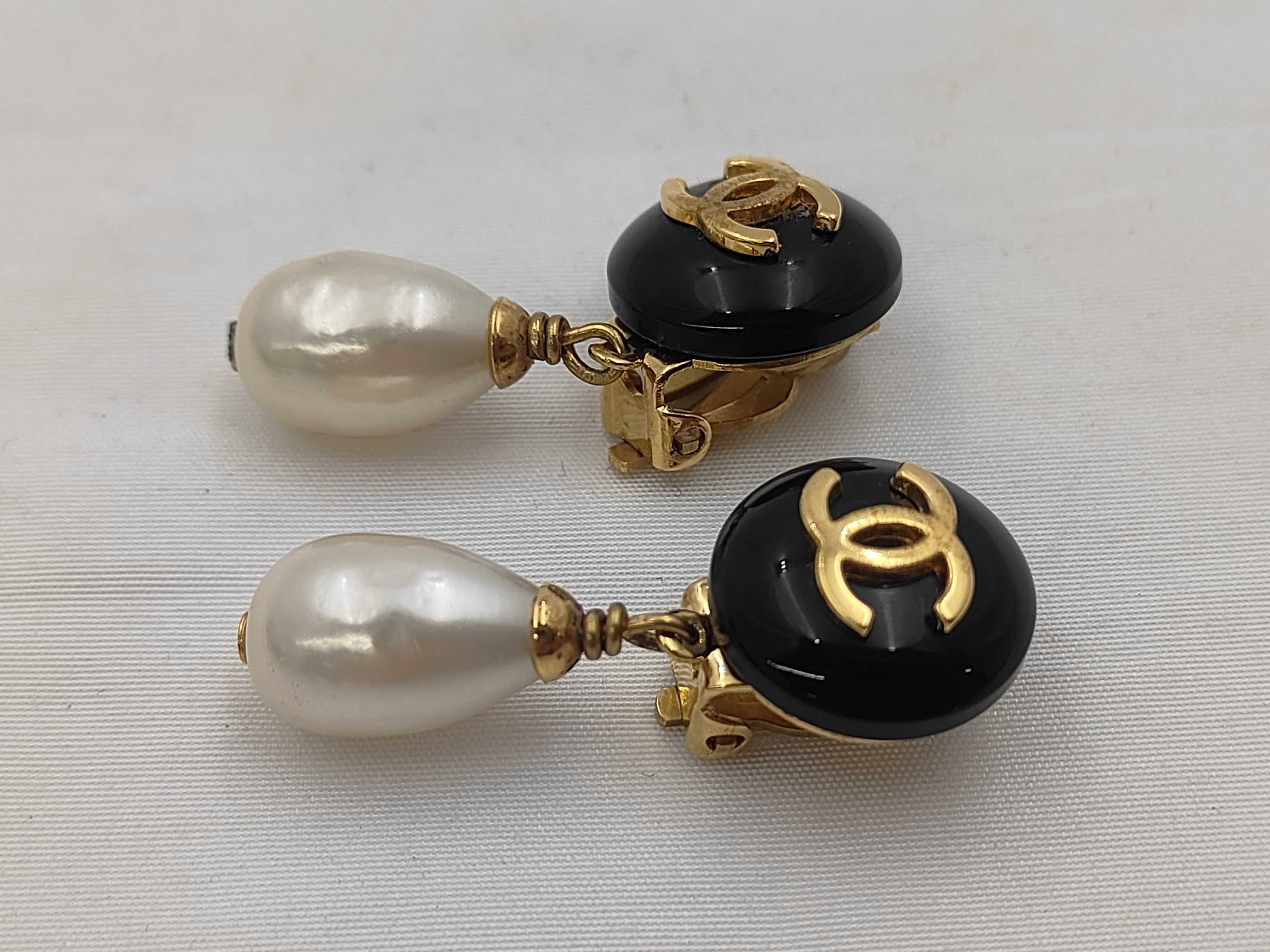 Cocomark Gold Pearl Earrings — view 3