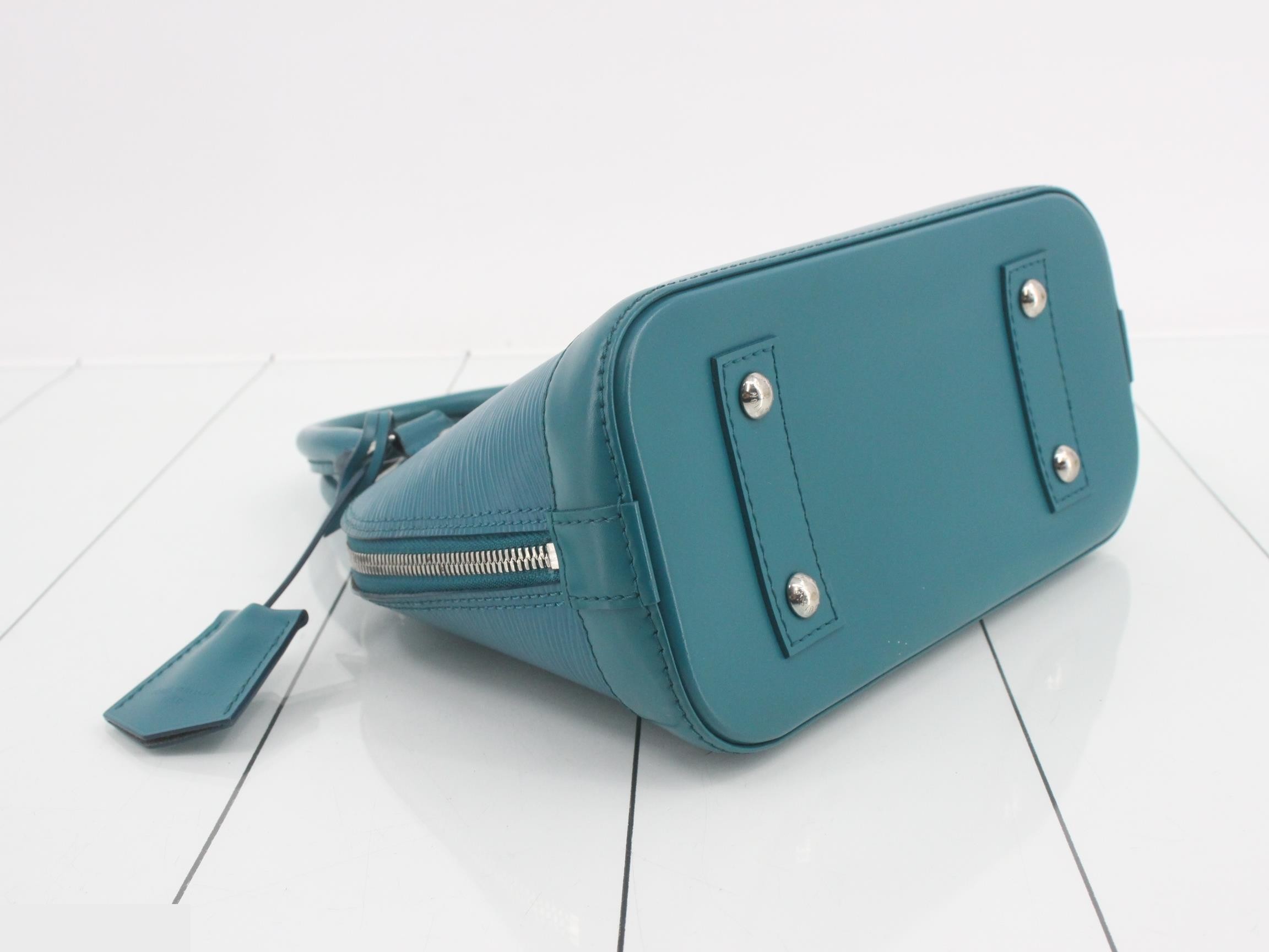 Epi Alma BB Cyan 2-Way Handbag — view 5