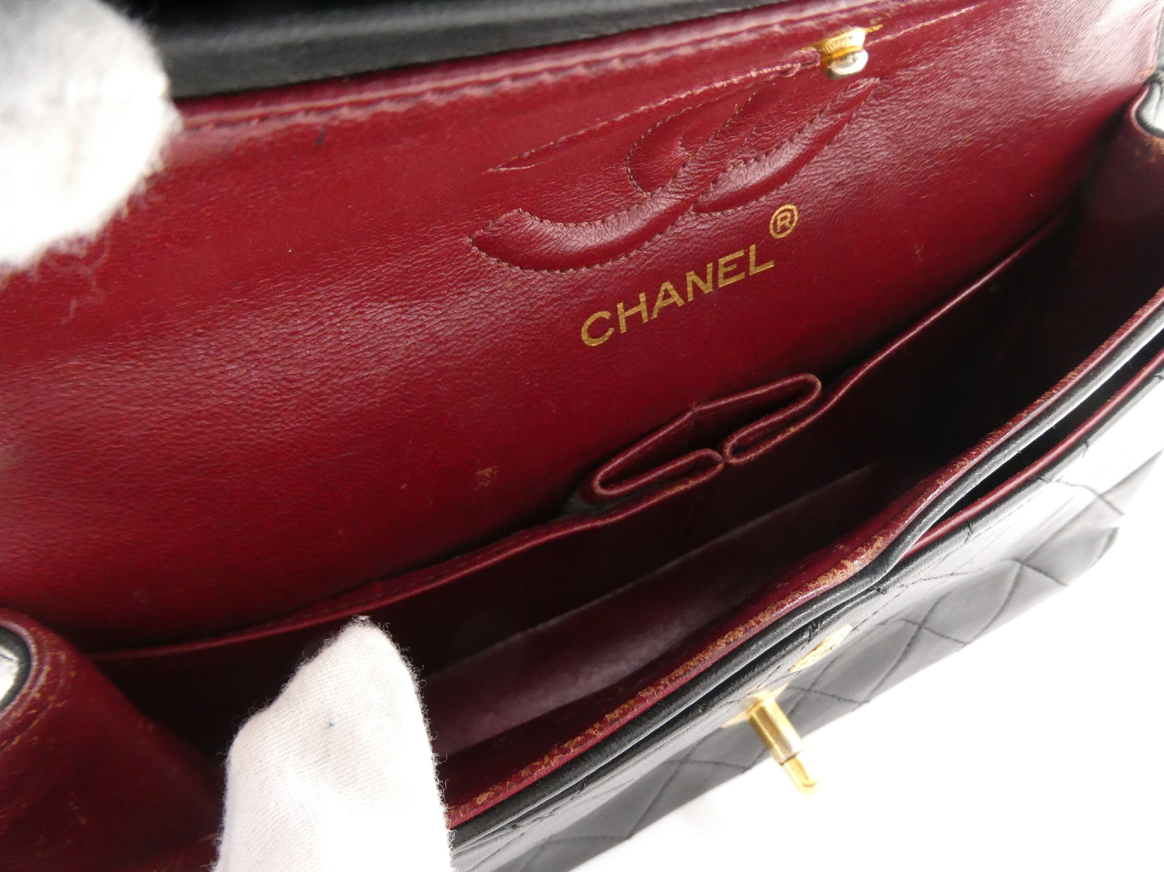 Matelassé Coco Mark Turnlock Double Flap Double Chain Shoulder Bag — view 7