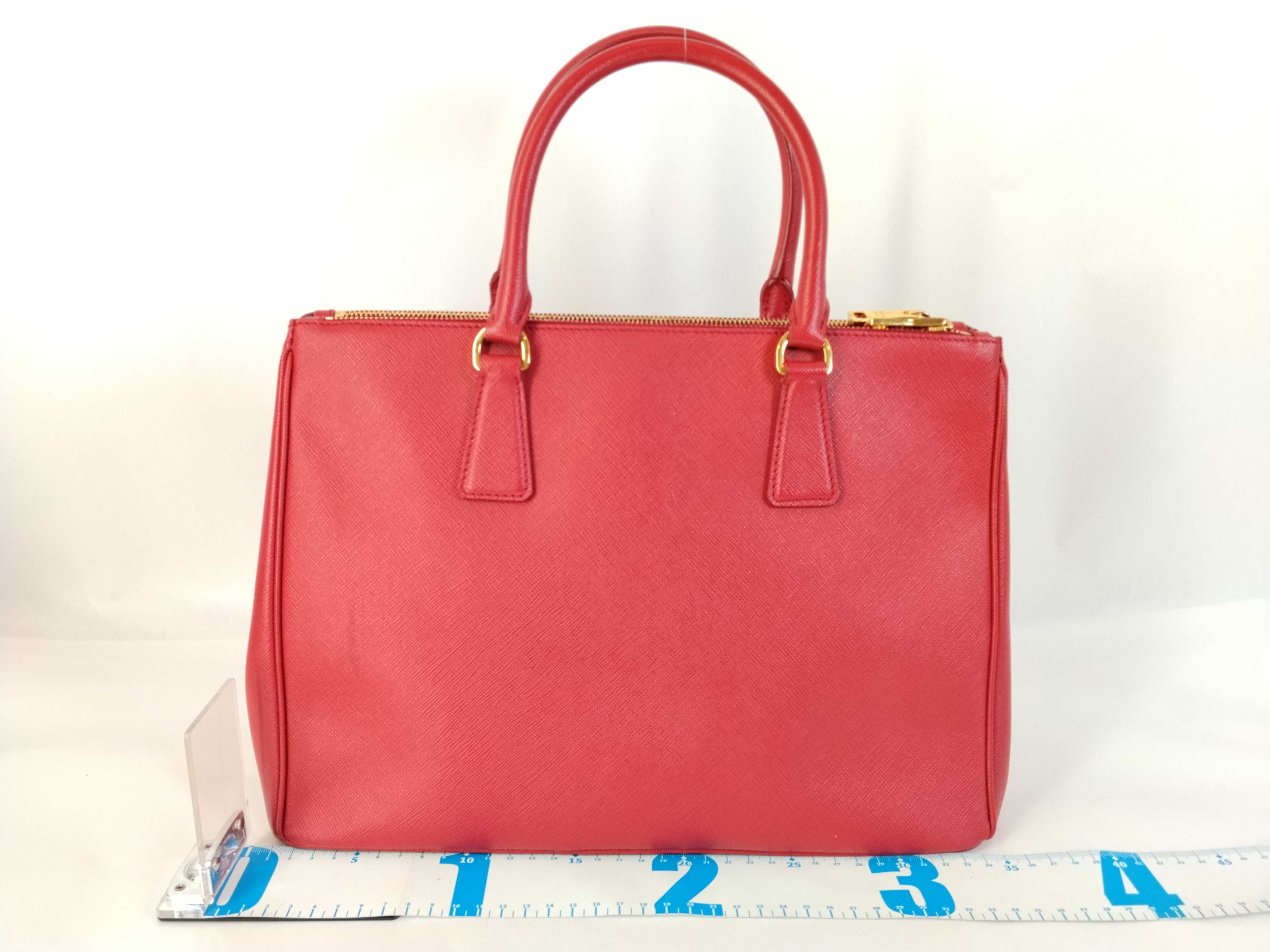 ID- Saffiano Lux cow skin 2-way handbag Red BN2274 handbag — view 2