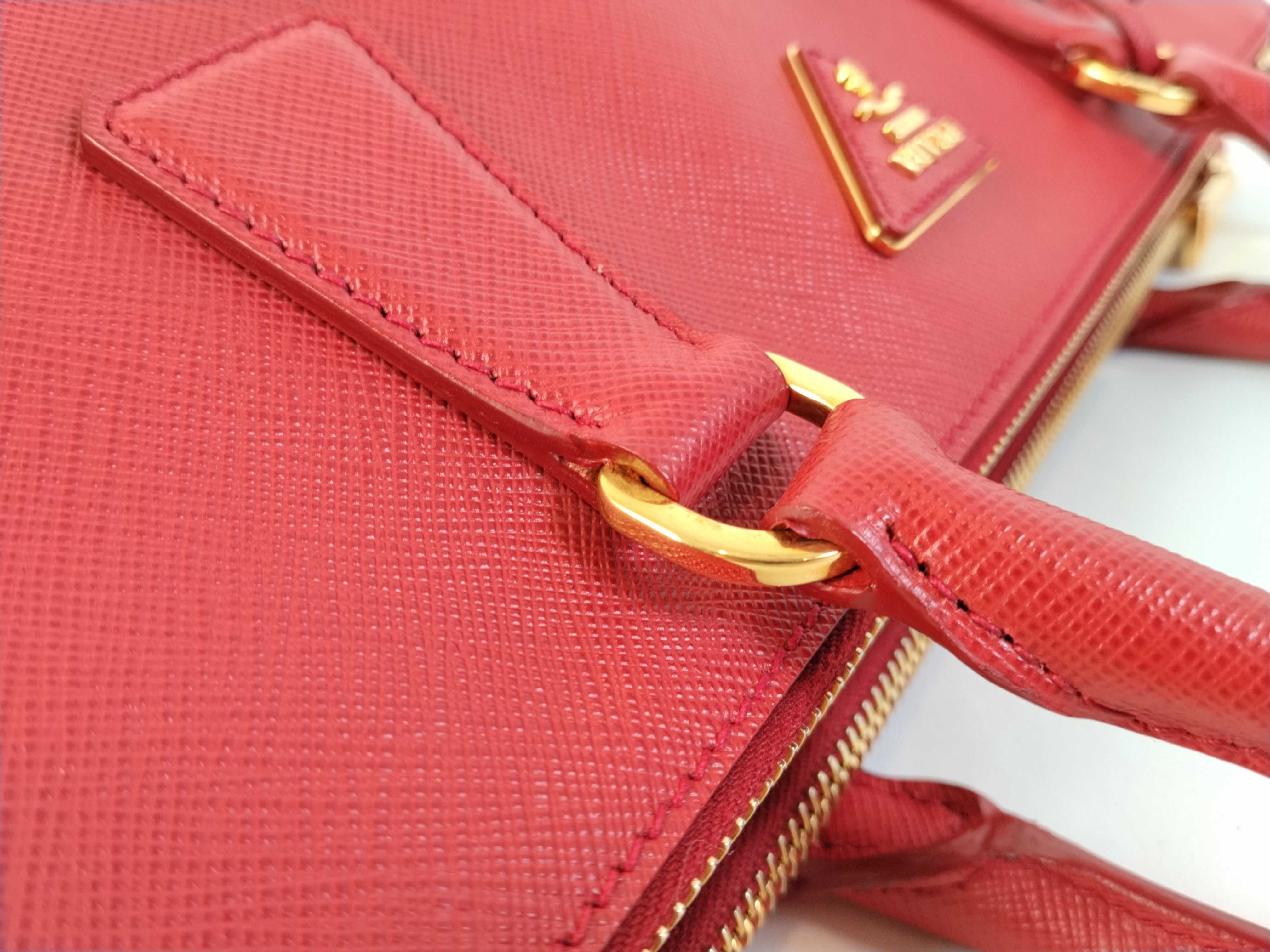 ID- Saffiano Lux cow skin 2-way handbag Red BN2274 handbag — view 5