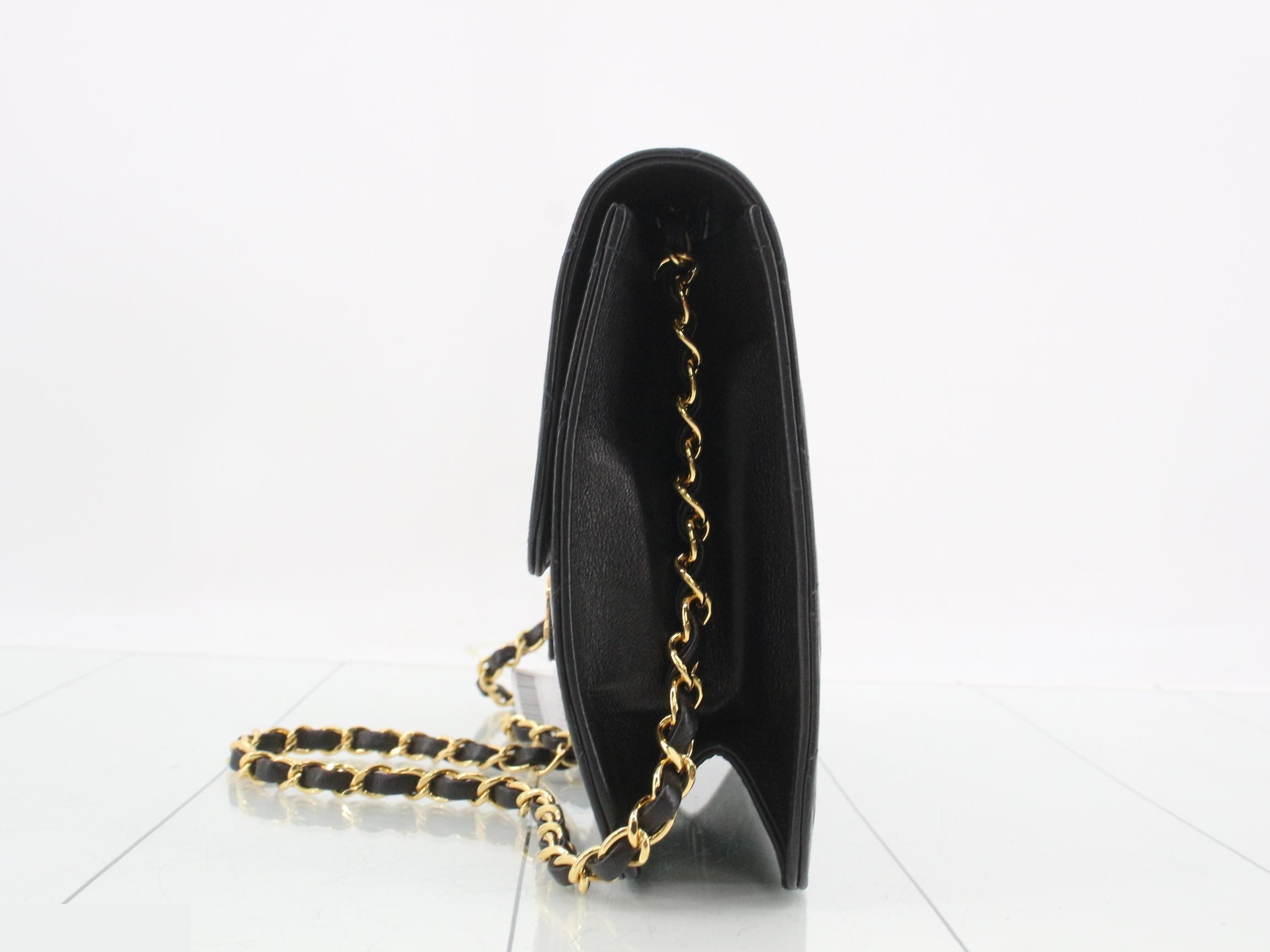 shoulder bag — view 3
