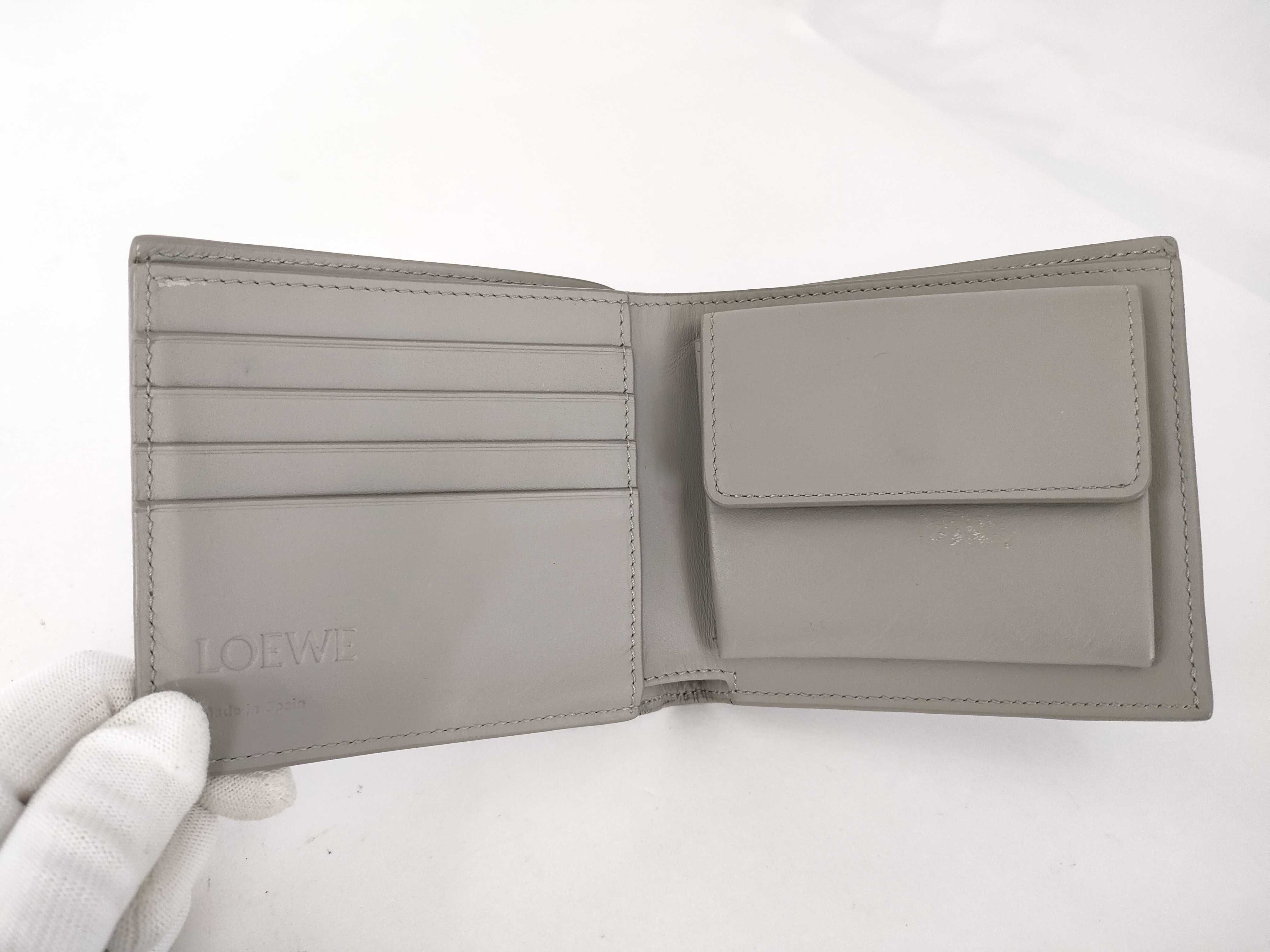 Bifold Coin Wallet Textured Classic Calf Bifold Wallet — view 7