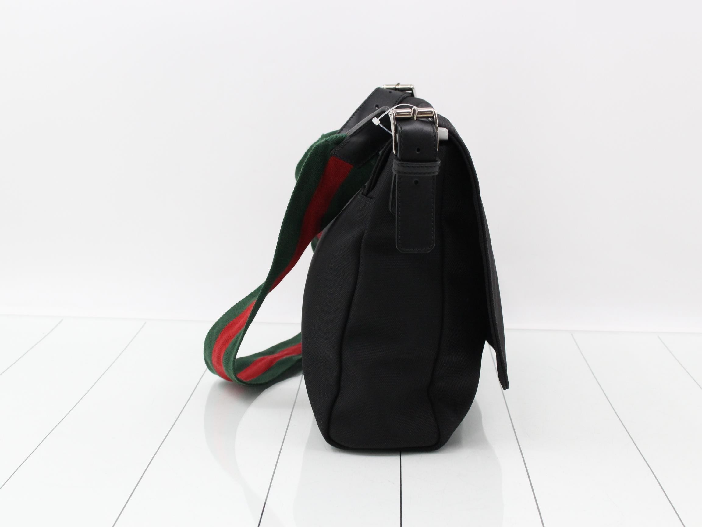 GG Canvas (Bag) - Shoulder Bag — view 4