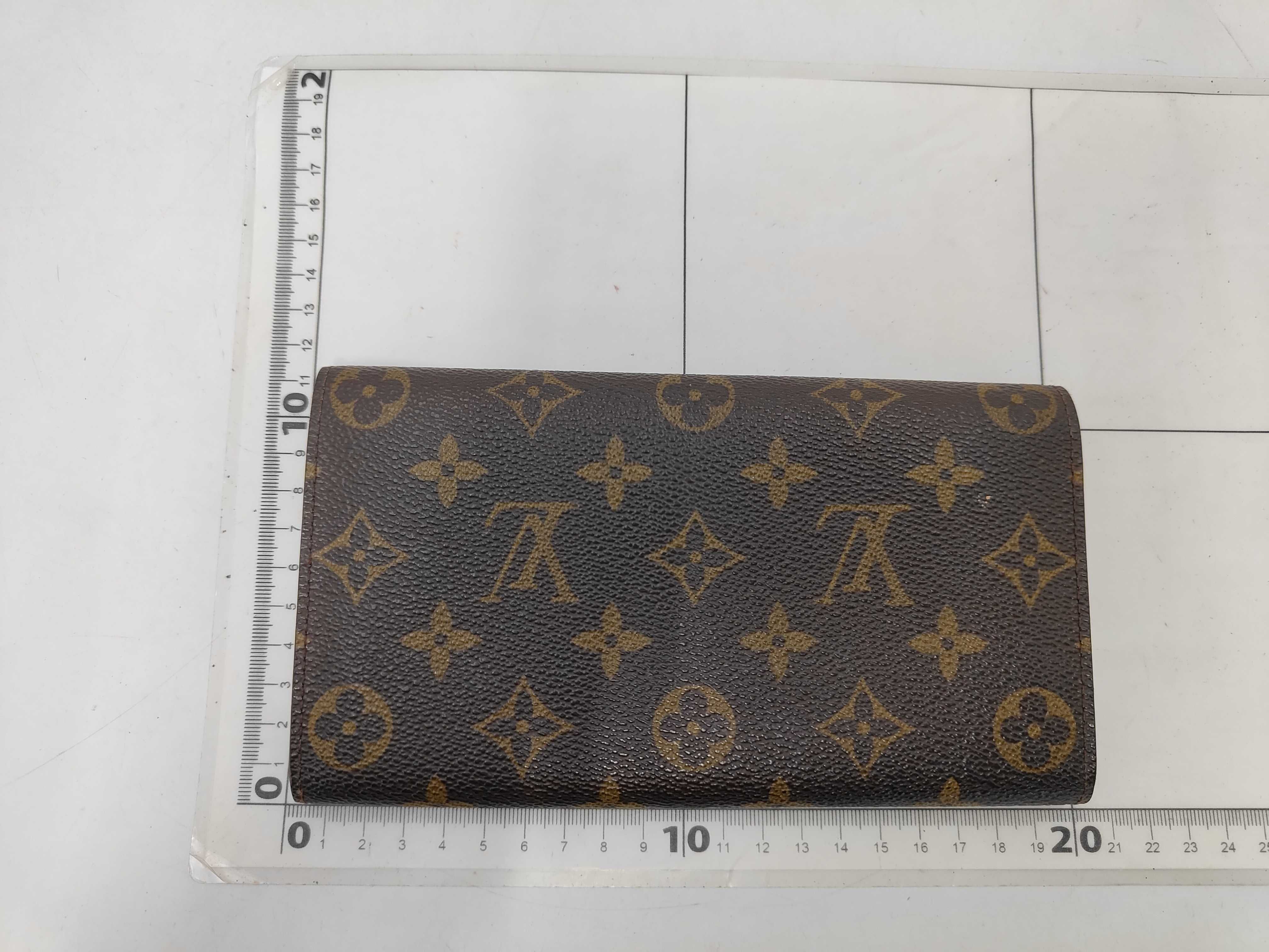 Monogram / Pochette Porte Monnaie Credit / M61725 / TH0978 / Long Wallet / PVC Wallet — view 2