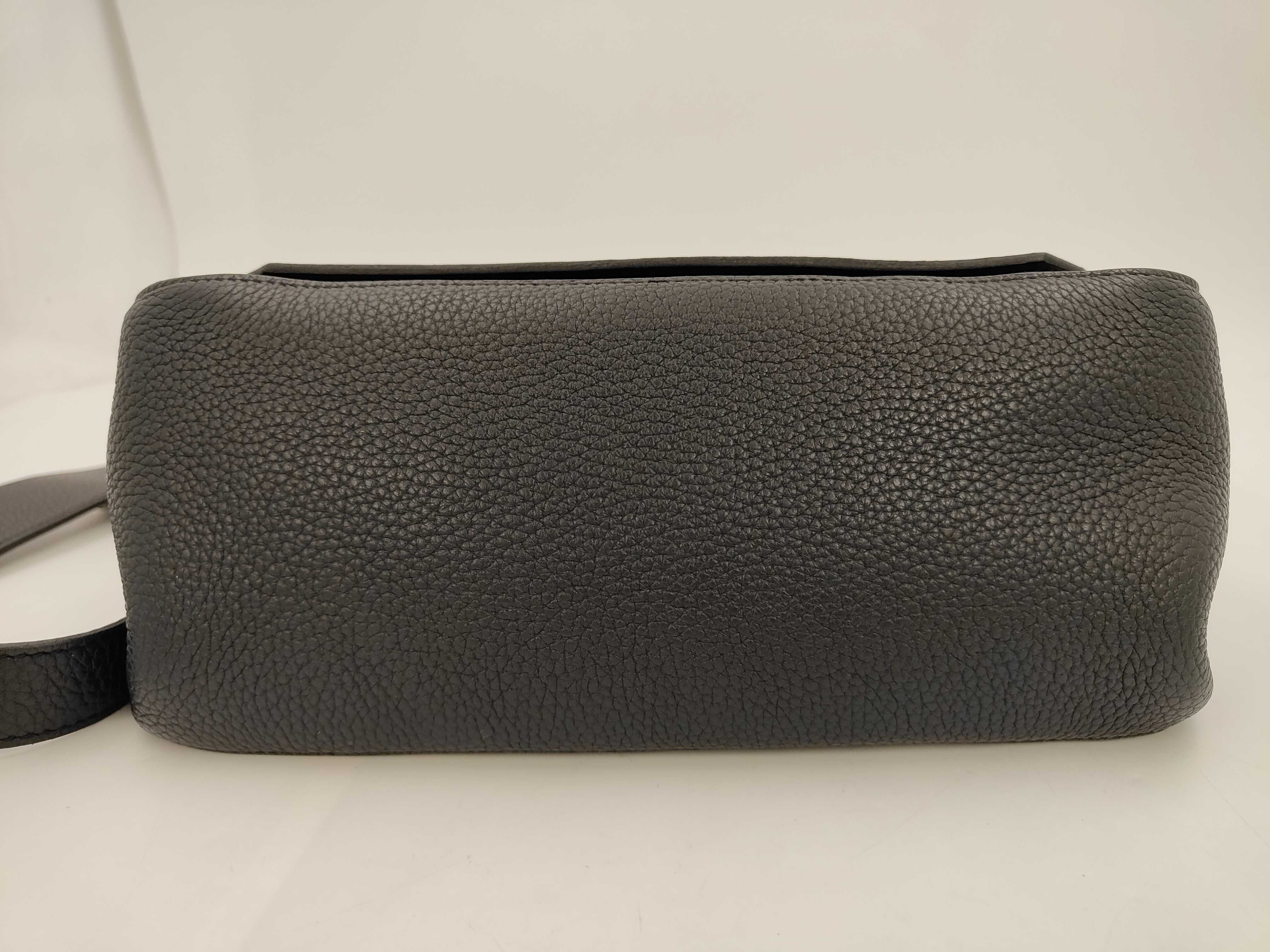28 ?P Togo Silver Hardware Shoulder Bag — view 7