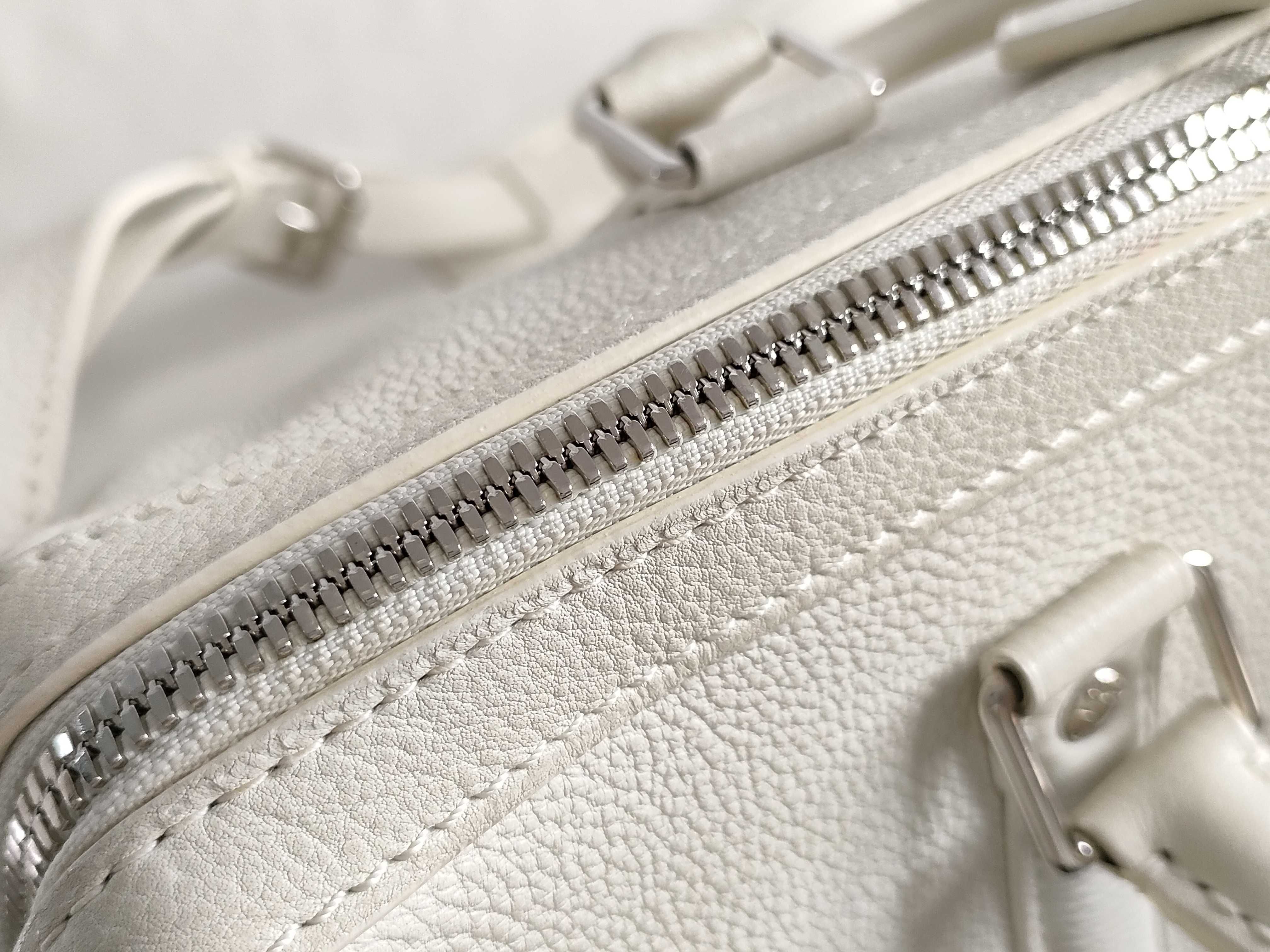 ID- Cowskin White Speedy 30cm Handbag SHW — view 9