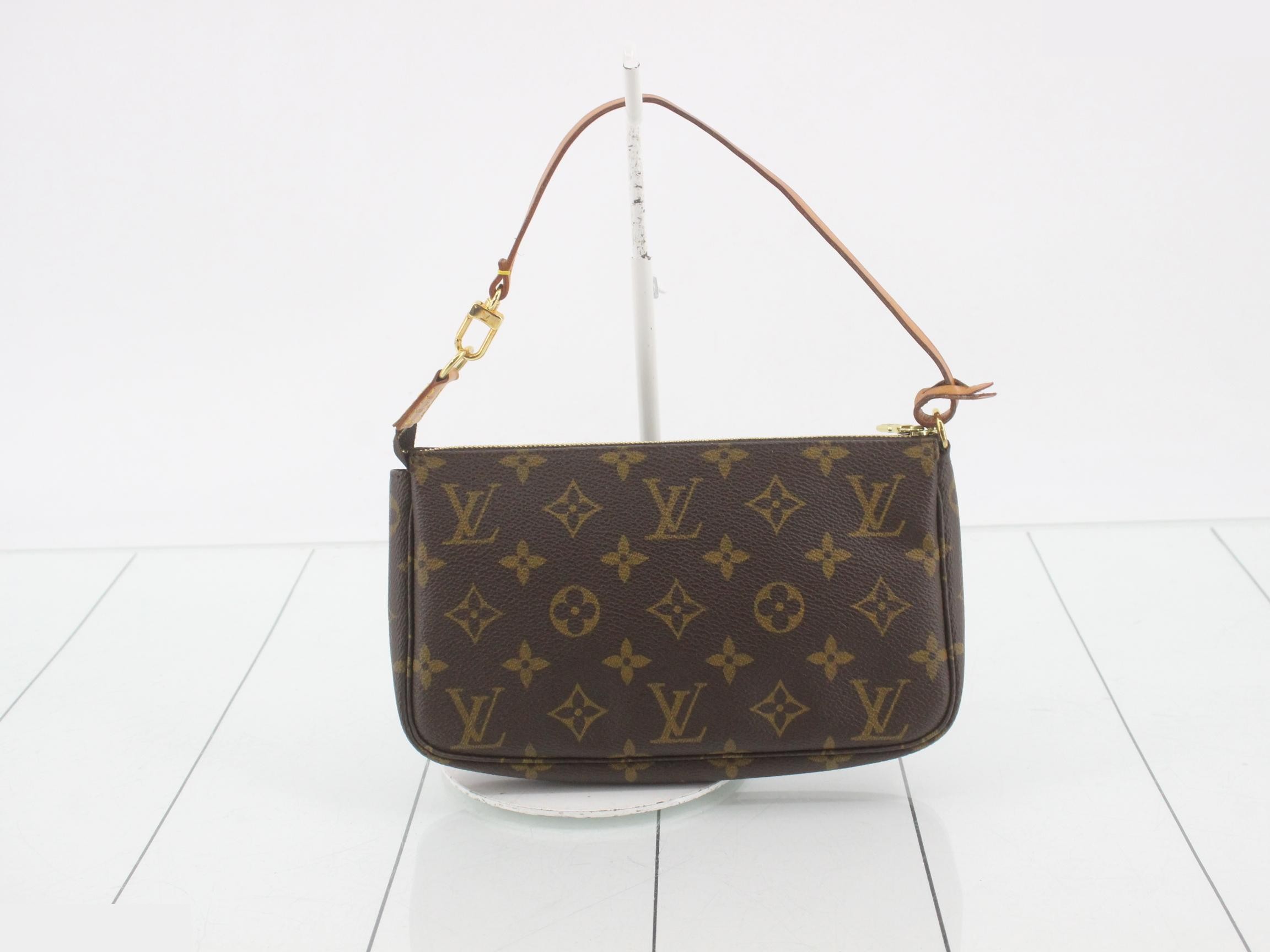 Pochette Accessoires (old model) - with box — view 2