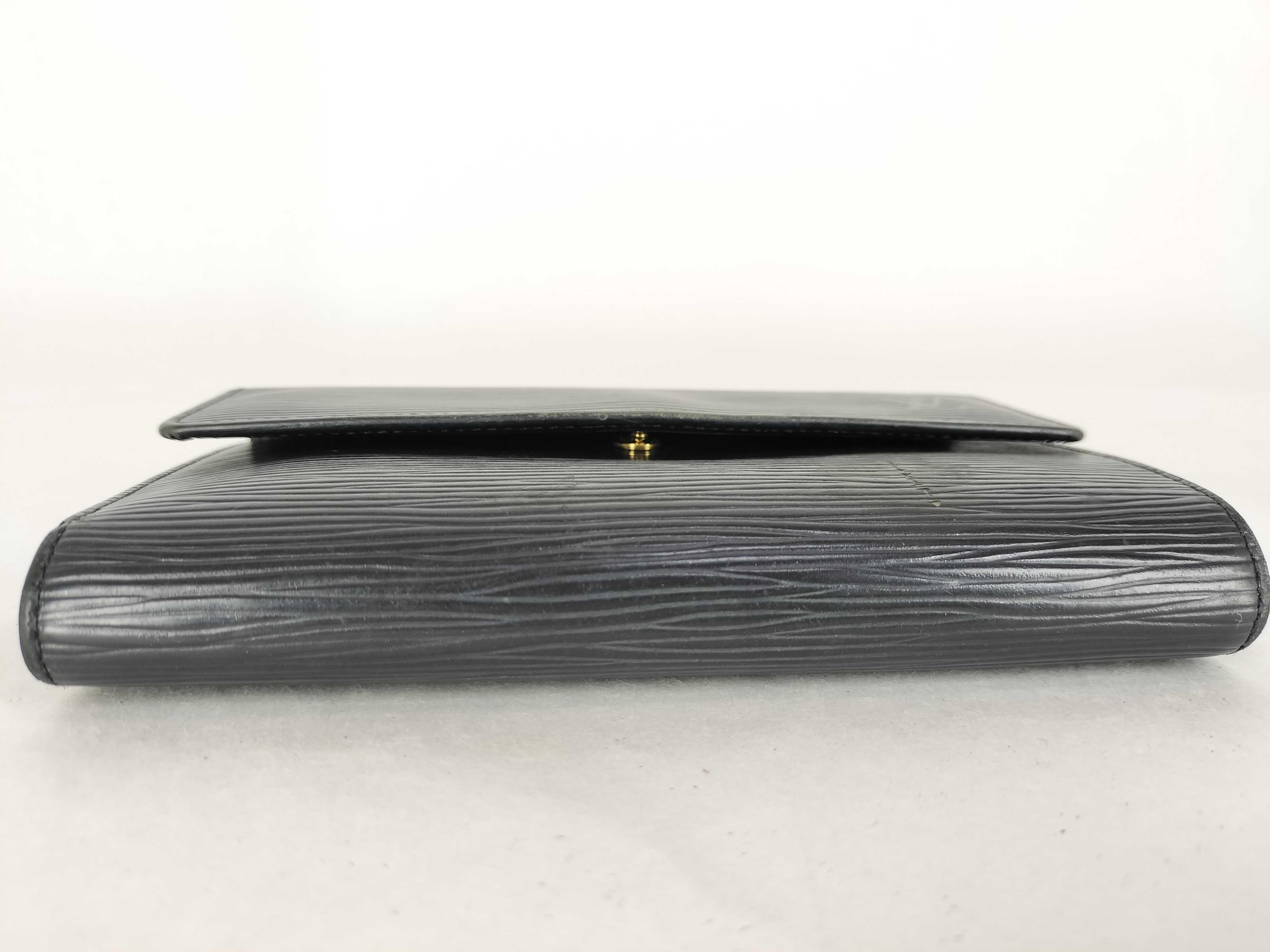 Epi Louis Vuitton Etui Papier Wallet Black Wallet — view 3