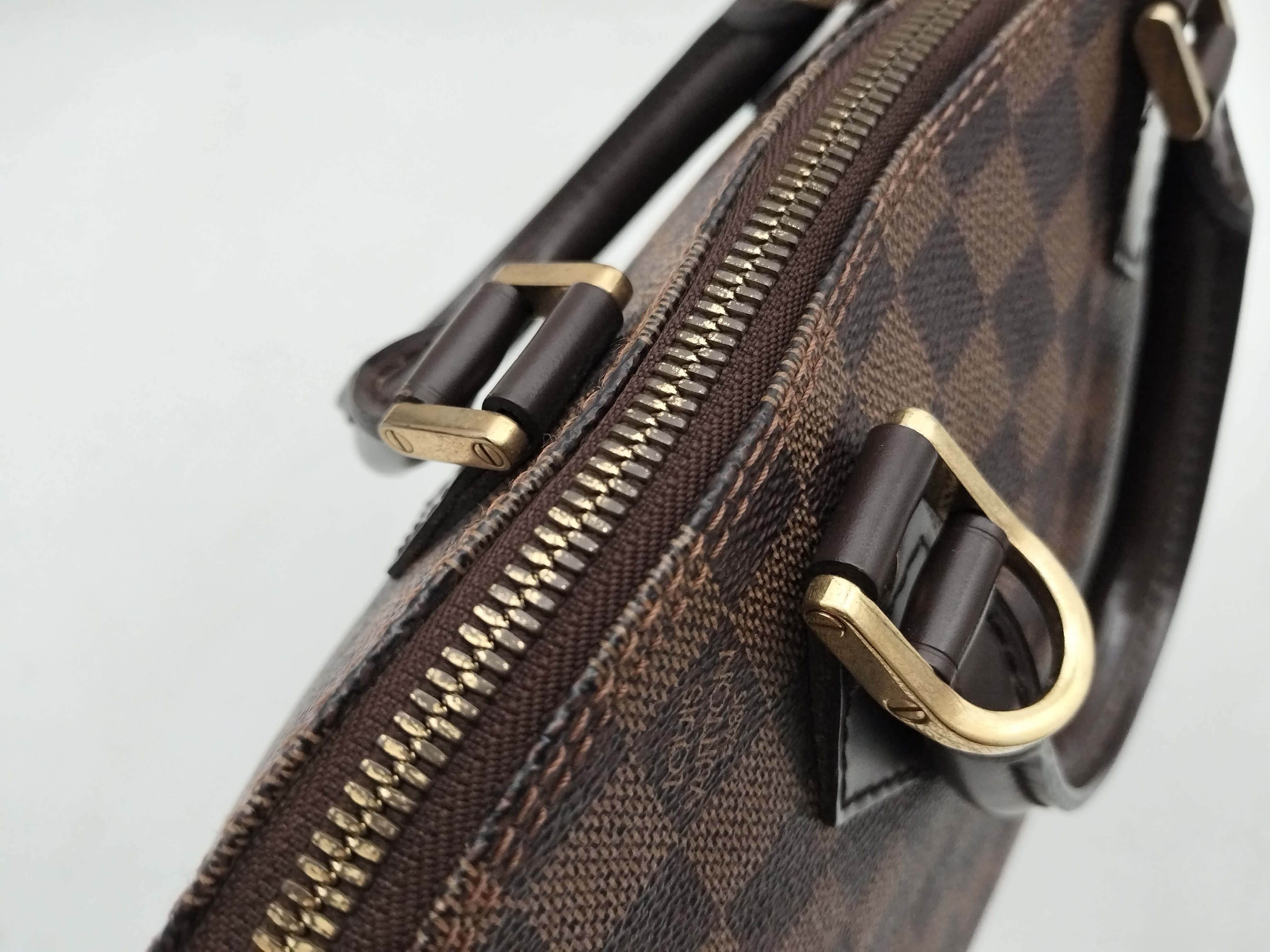 Damier Alma N51131 Handbag — view 8