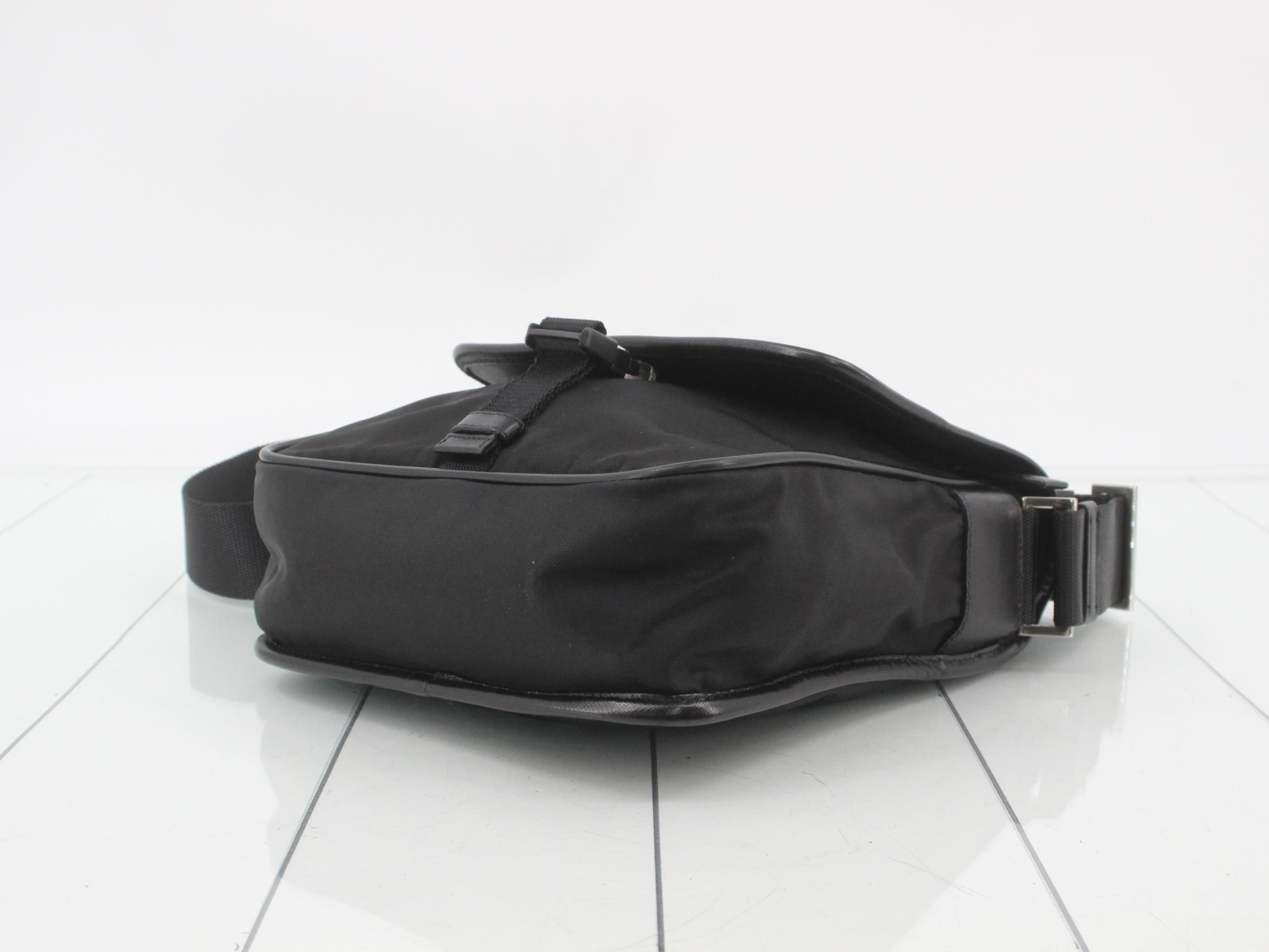 Nylon shoulder bag black — view 6
