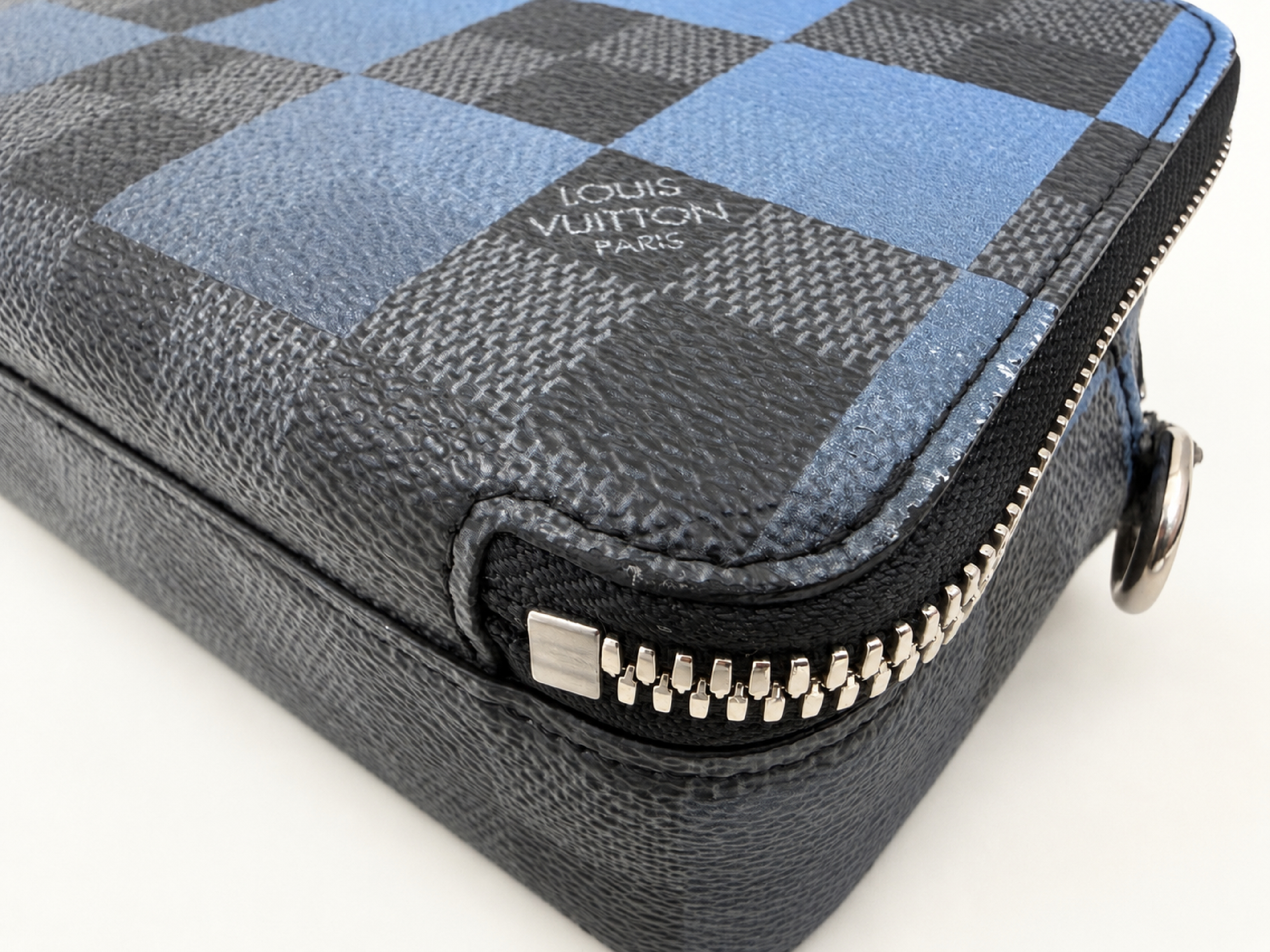 Damier N60414 Alpha Wearable Shoulder Bag — view 6