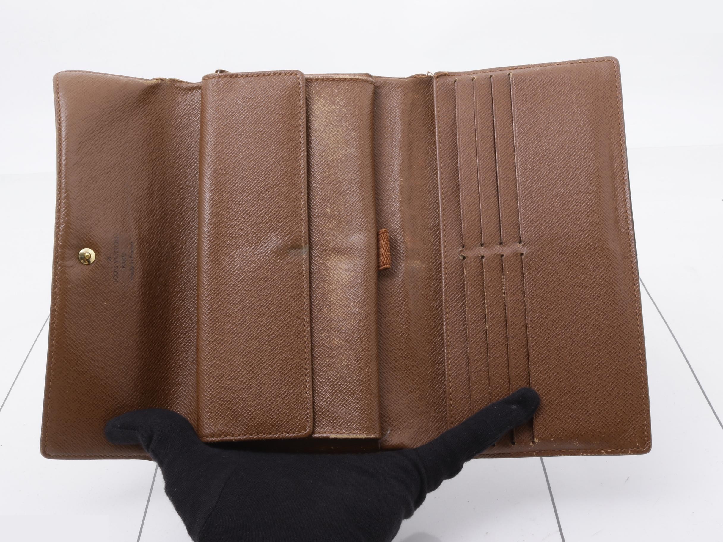 Monogram Portefeuille International Tri-fold Long Wallet — view 4