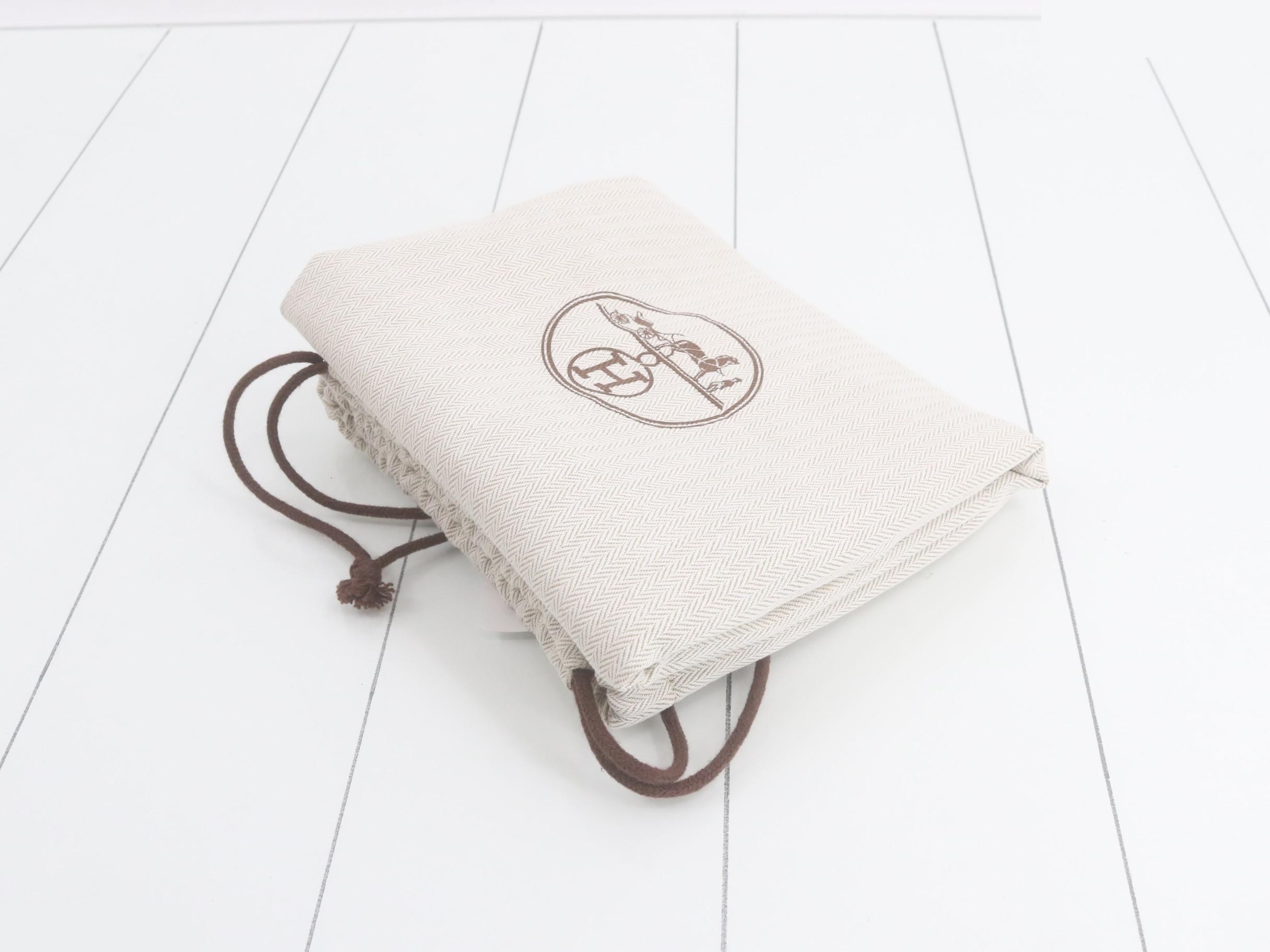 Haut à Courroies 32 Handbag — view 8