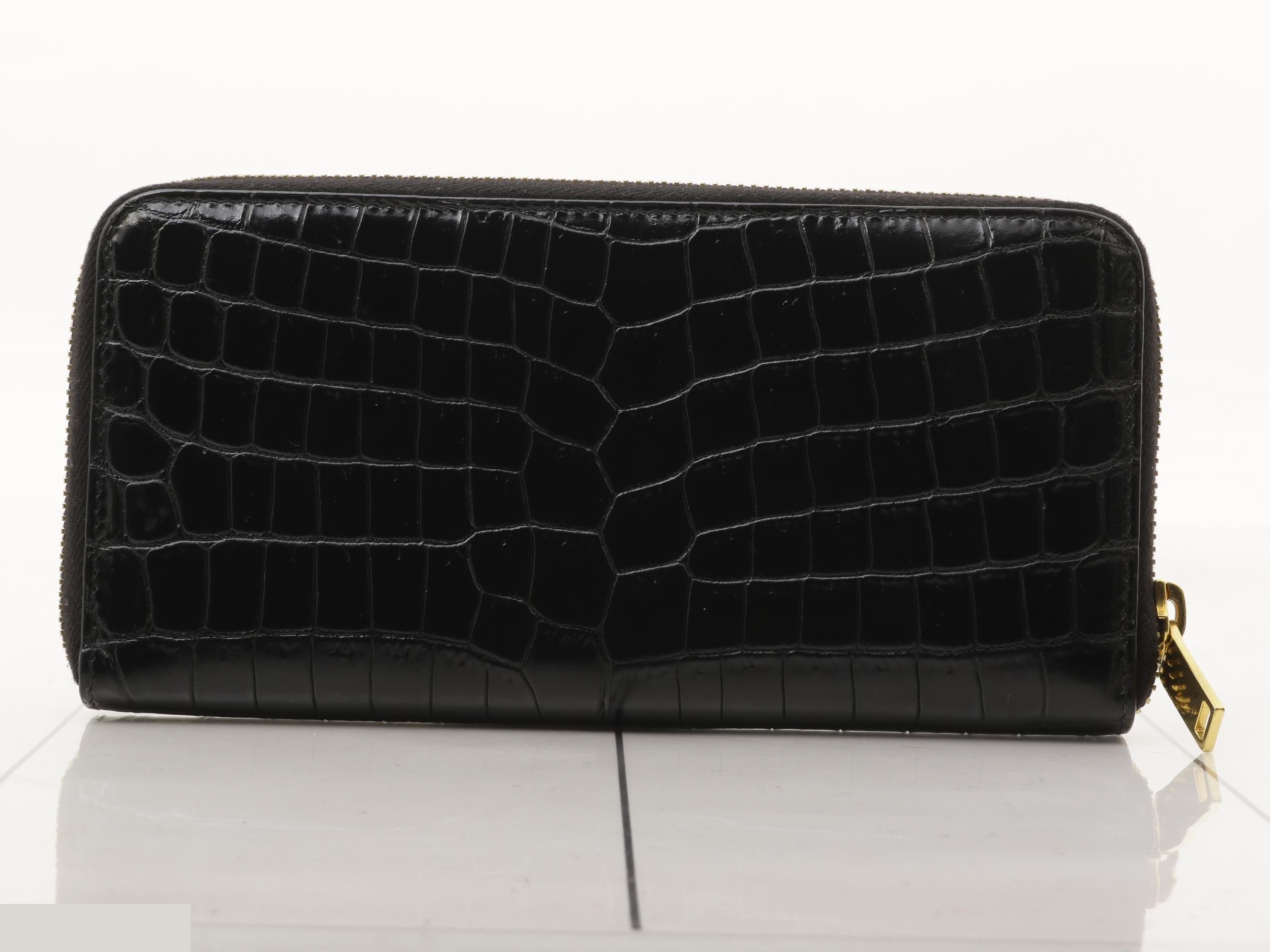 Other lines: Bags and wallets, crocodile leather. — view 2