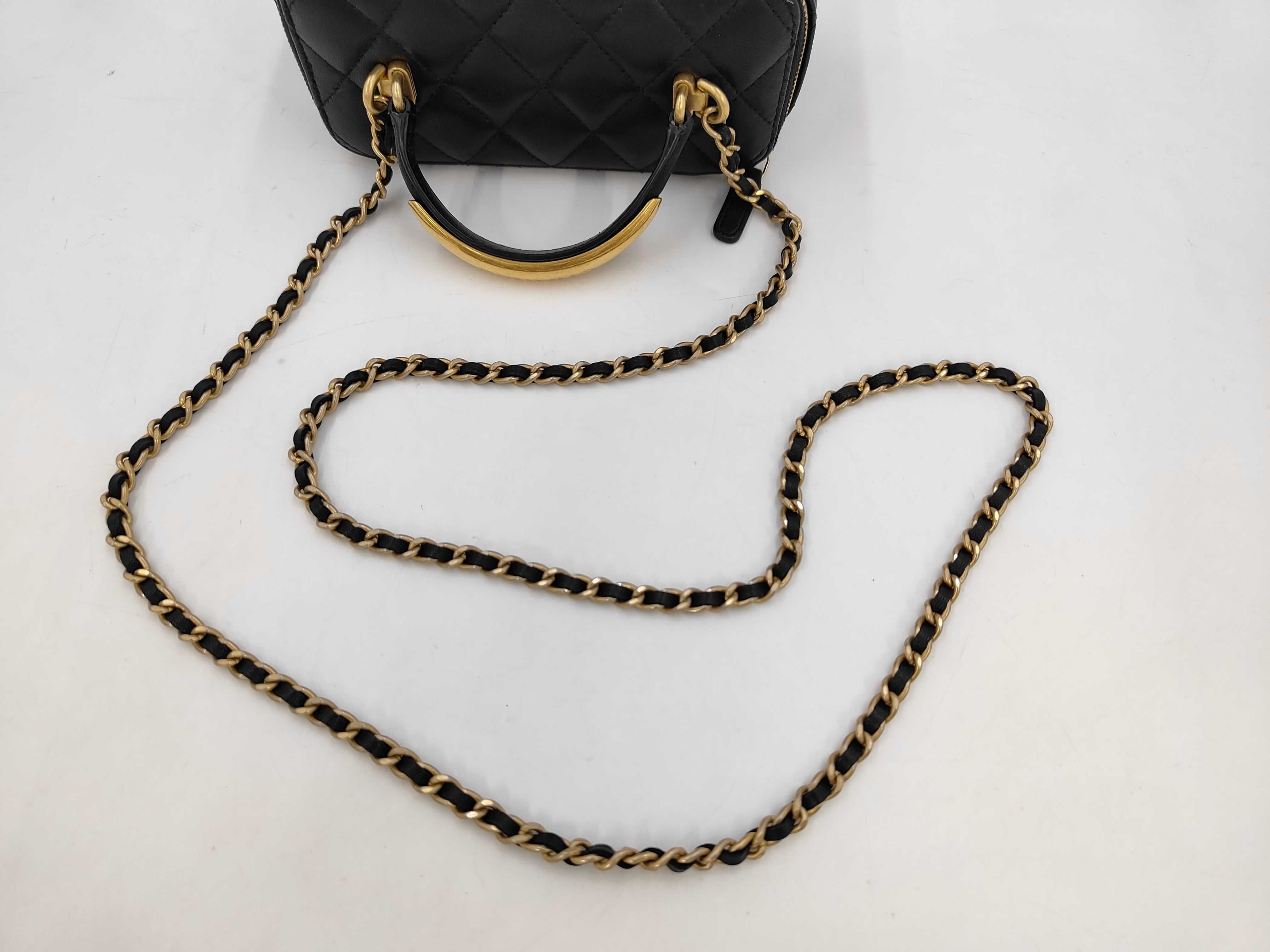 Vanity Chain Bag, Lambskin Shoulder Bag — view 5