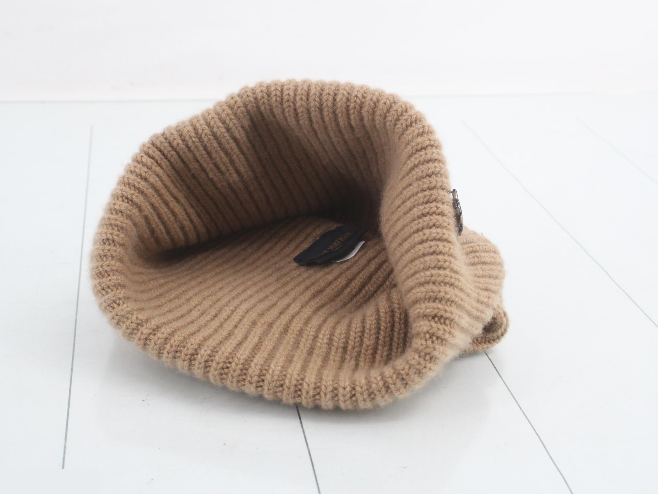 Bonnet LV Ahead Beanie Cashmere Beige — view 3