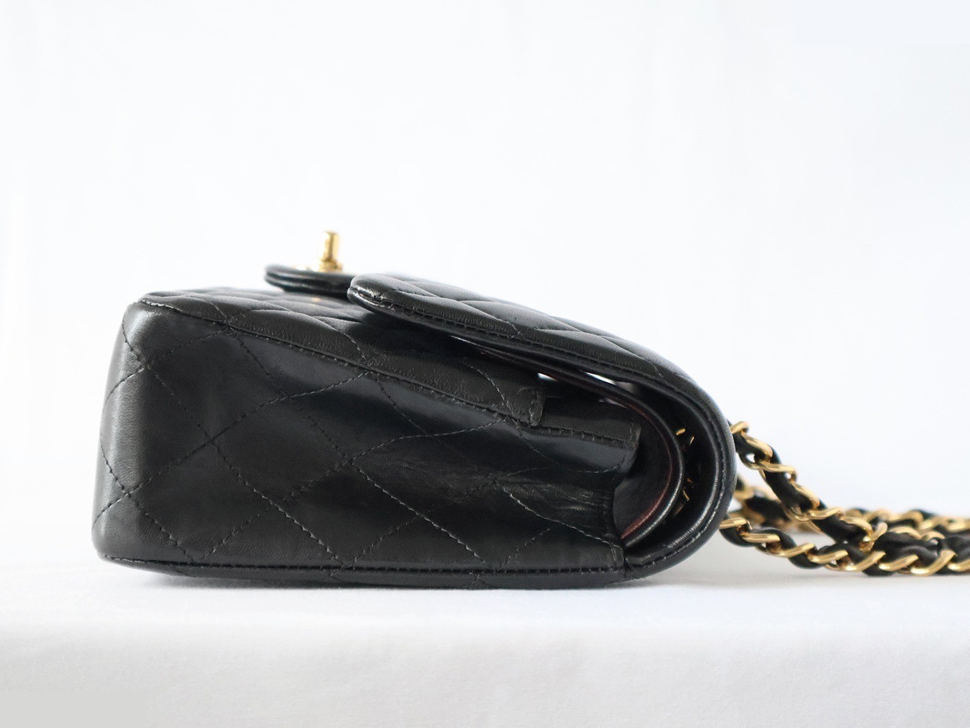 Matelassé 25 Lambskin Double Flap Double Chain Shoulder Bag, Black — view 6