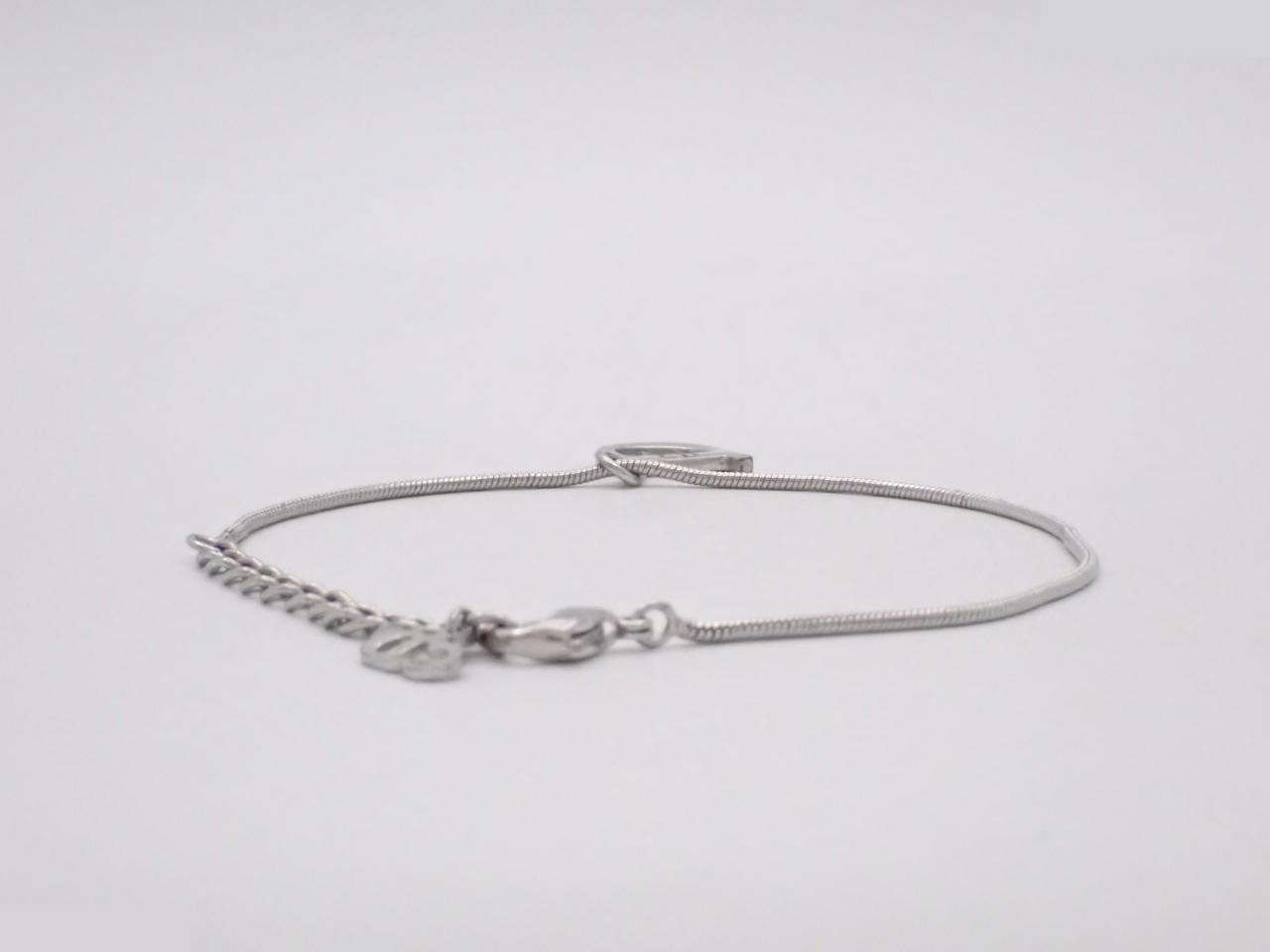 Bracelet: Wrist circumference approximately 18 cm — view 2
