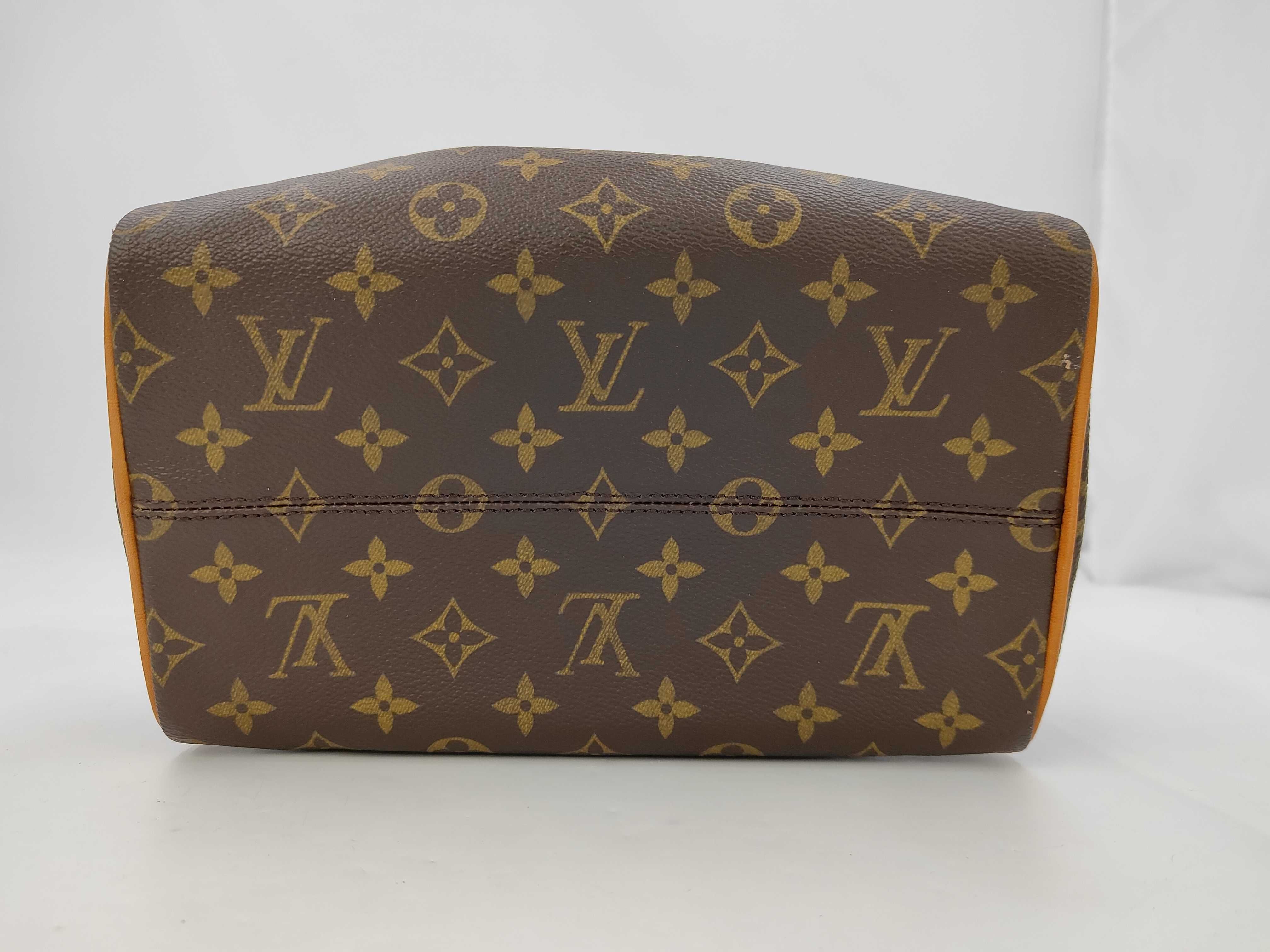 Monogram Presion Pouch — view 5
