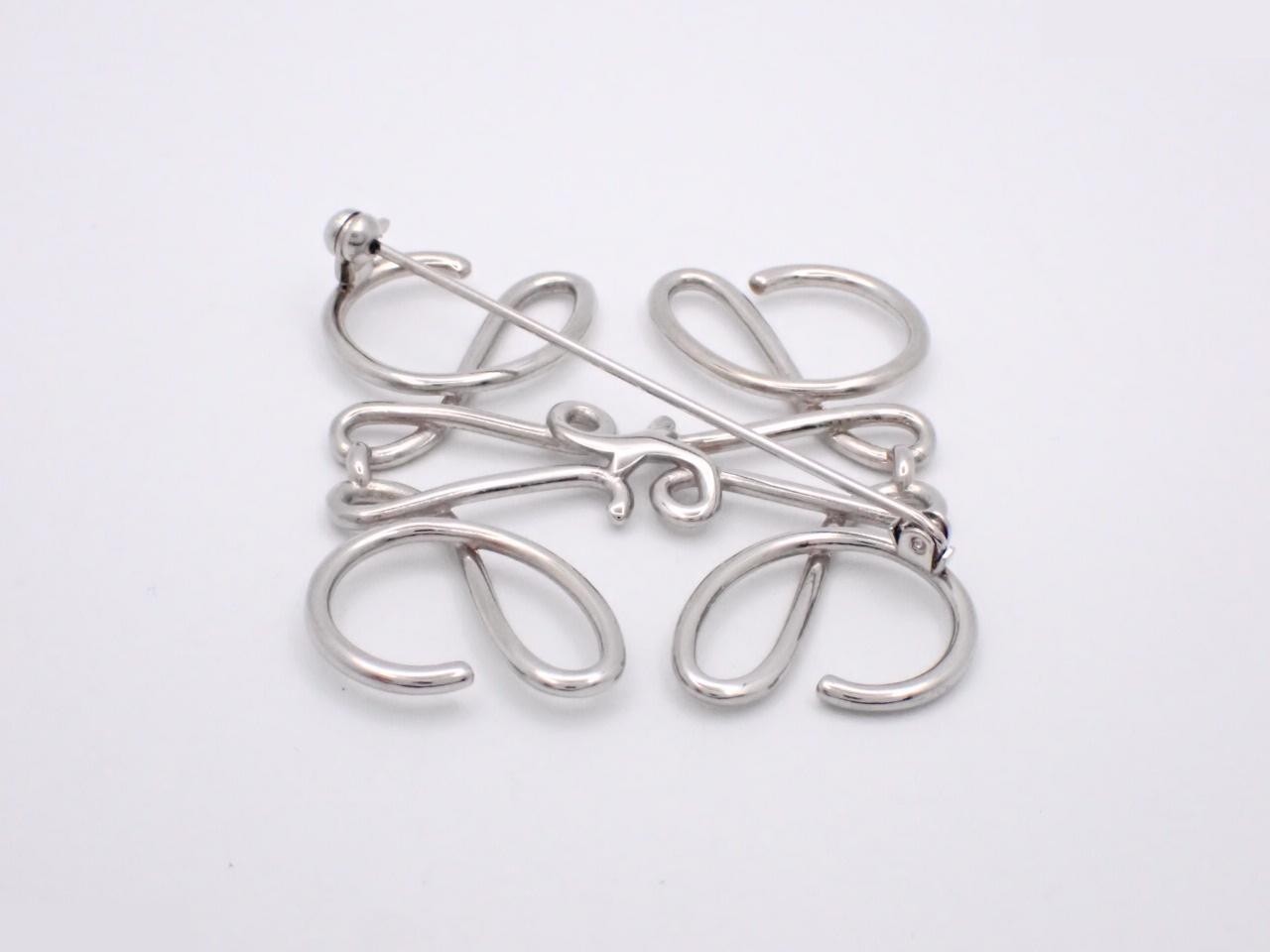 Anagram brooch — view 2