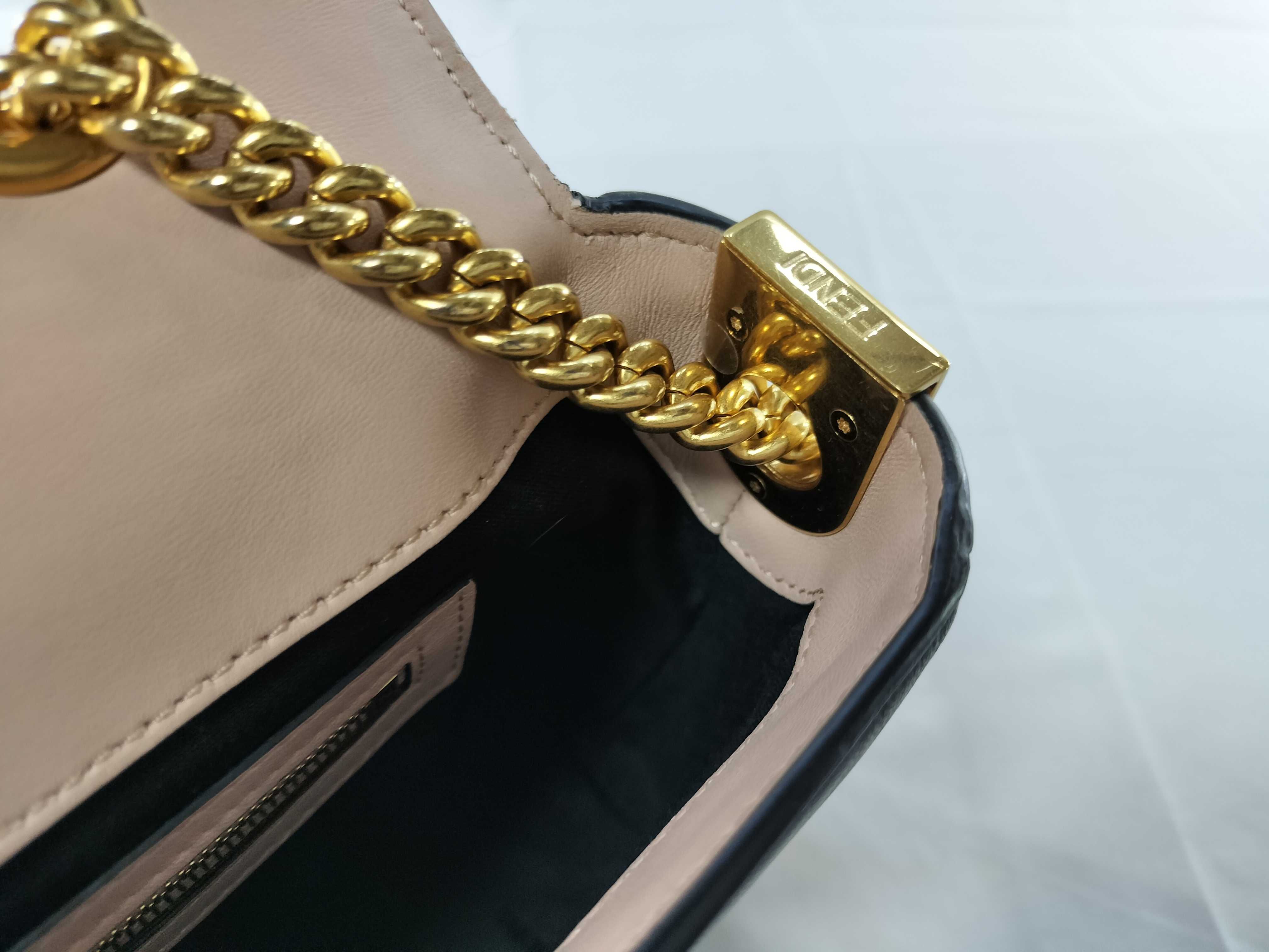 Mamma Baguette Chain Shoulder Bag — view 11
