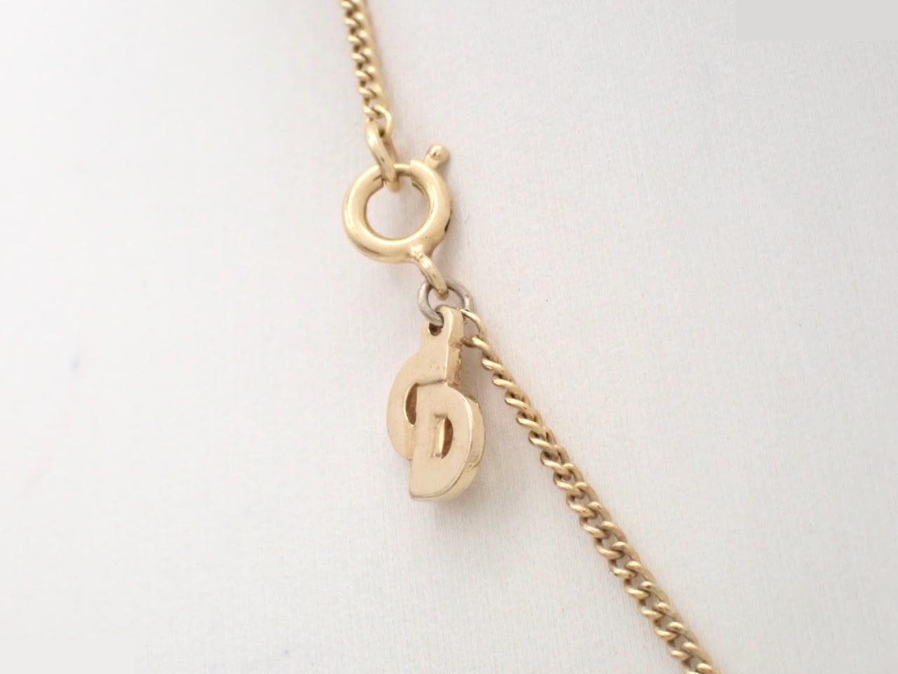 Other lines: Precious metals, necklaces, pendants, heart, logo, gold. — view 2