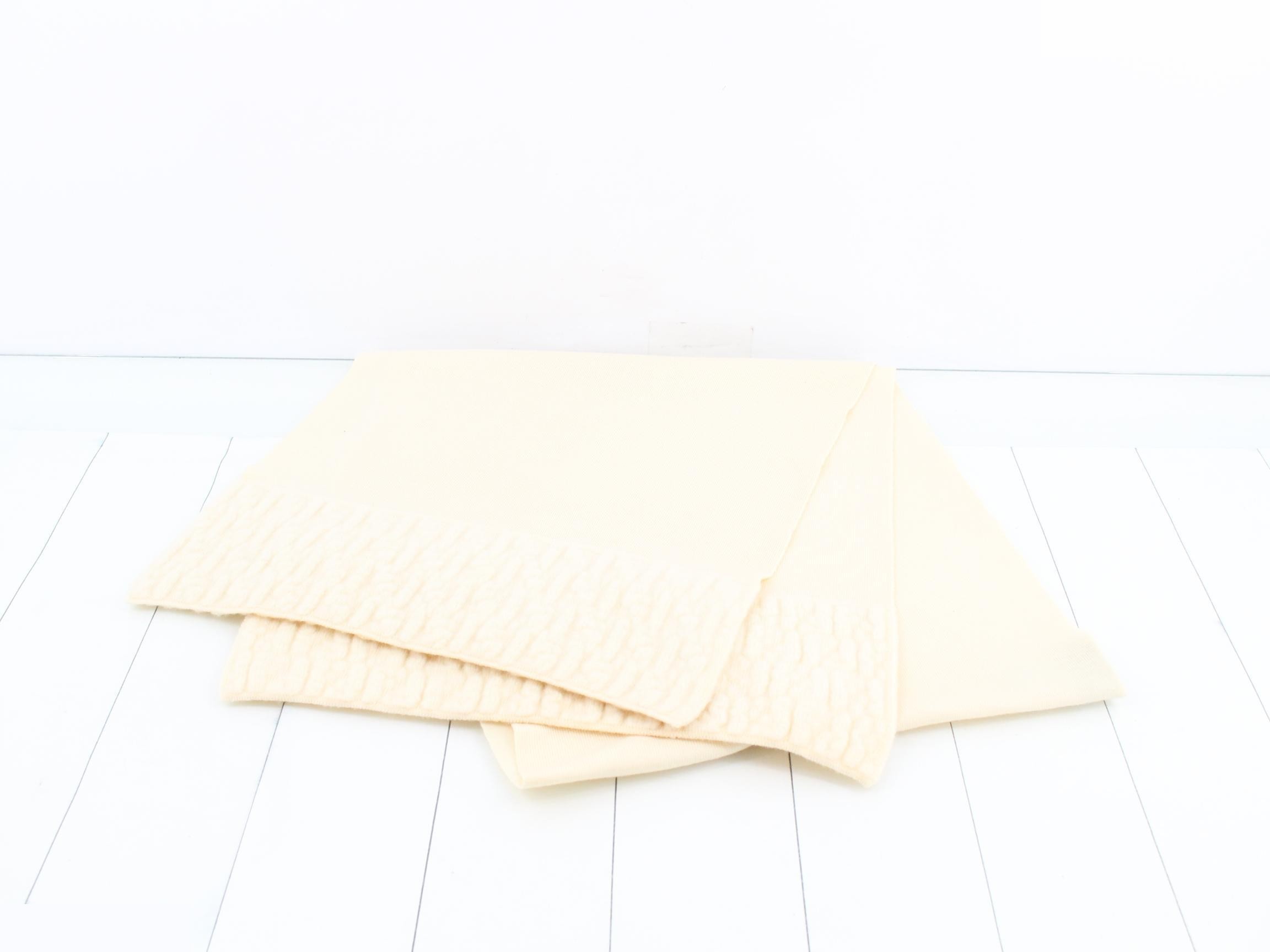 Wool scarf, ivory — view 2