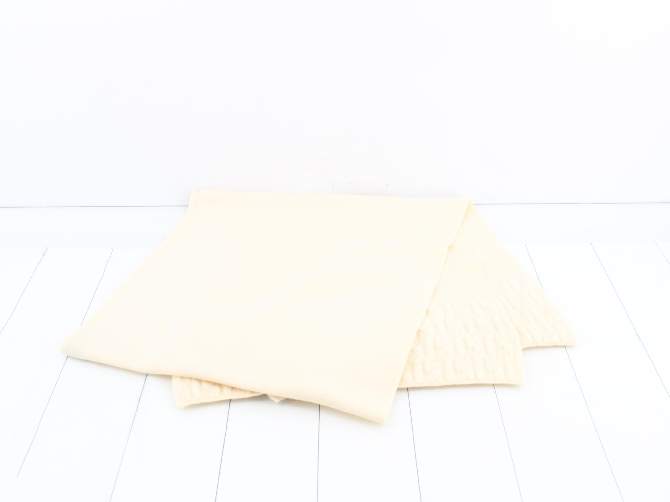 Wool scarf, ivory — view 3