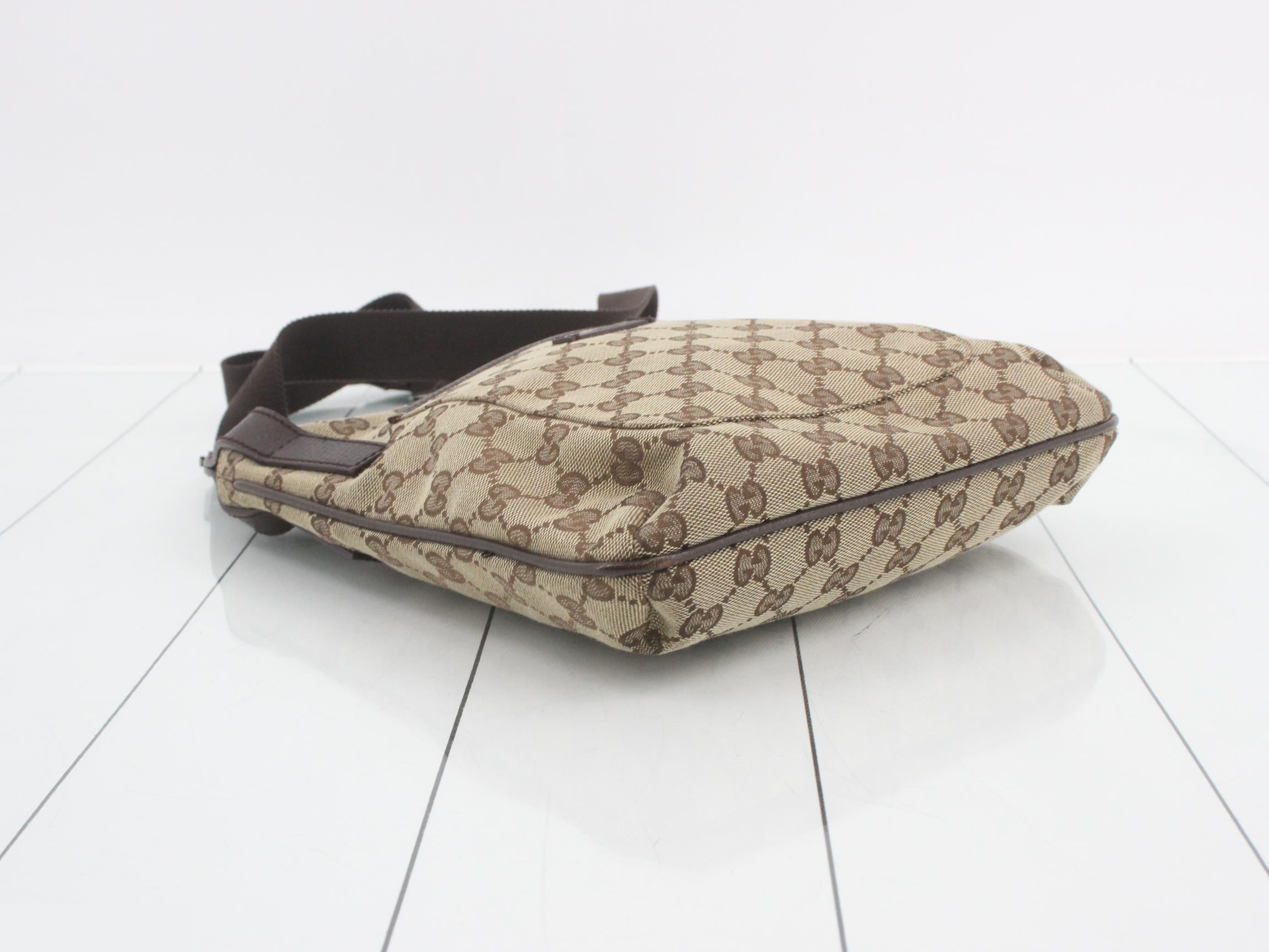 GG Canvas Shoulder Bag — view 5