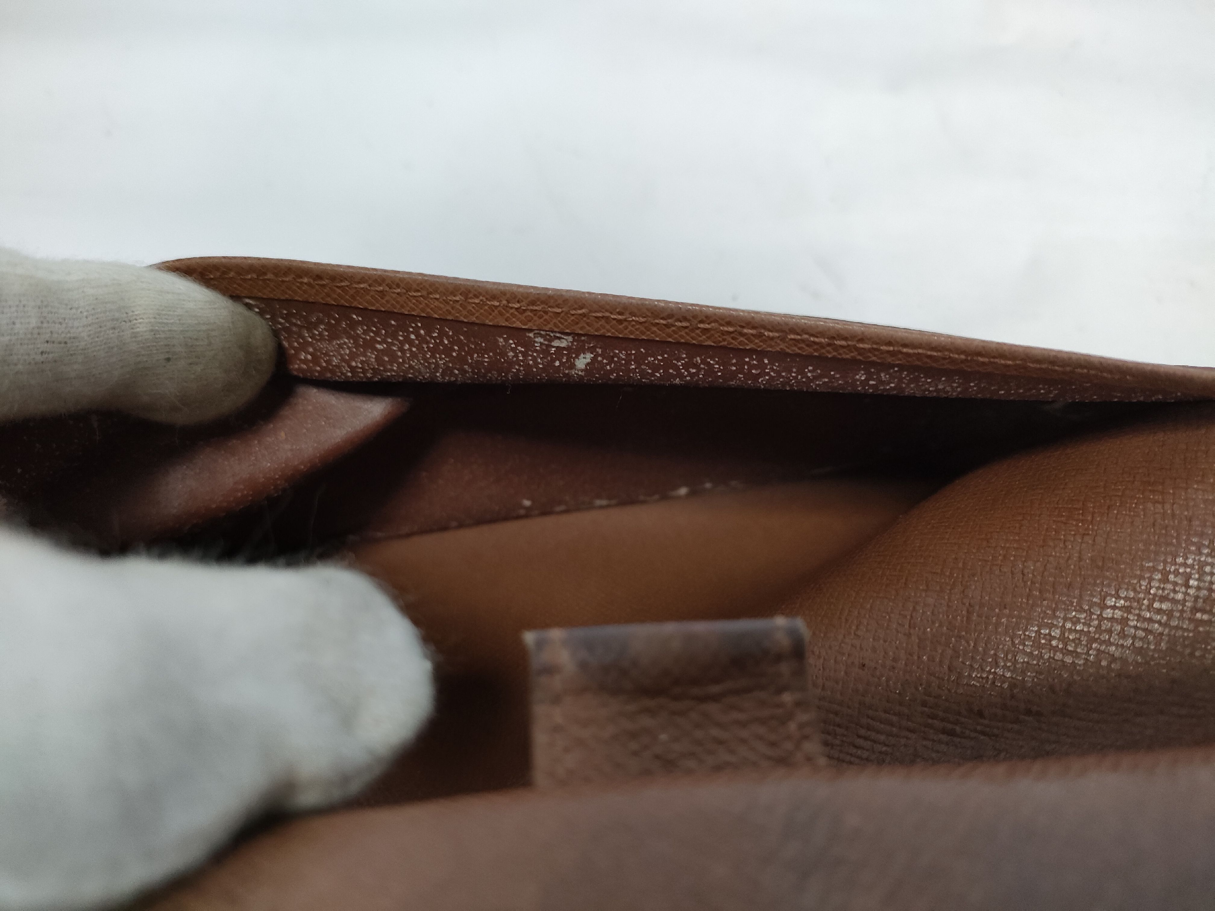 Monogram M61217 Portefeuille International Wallet — view 13
