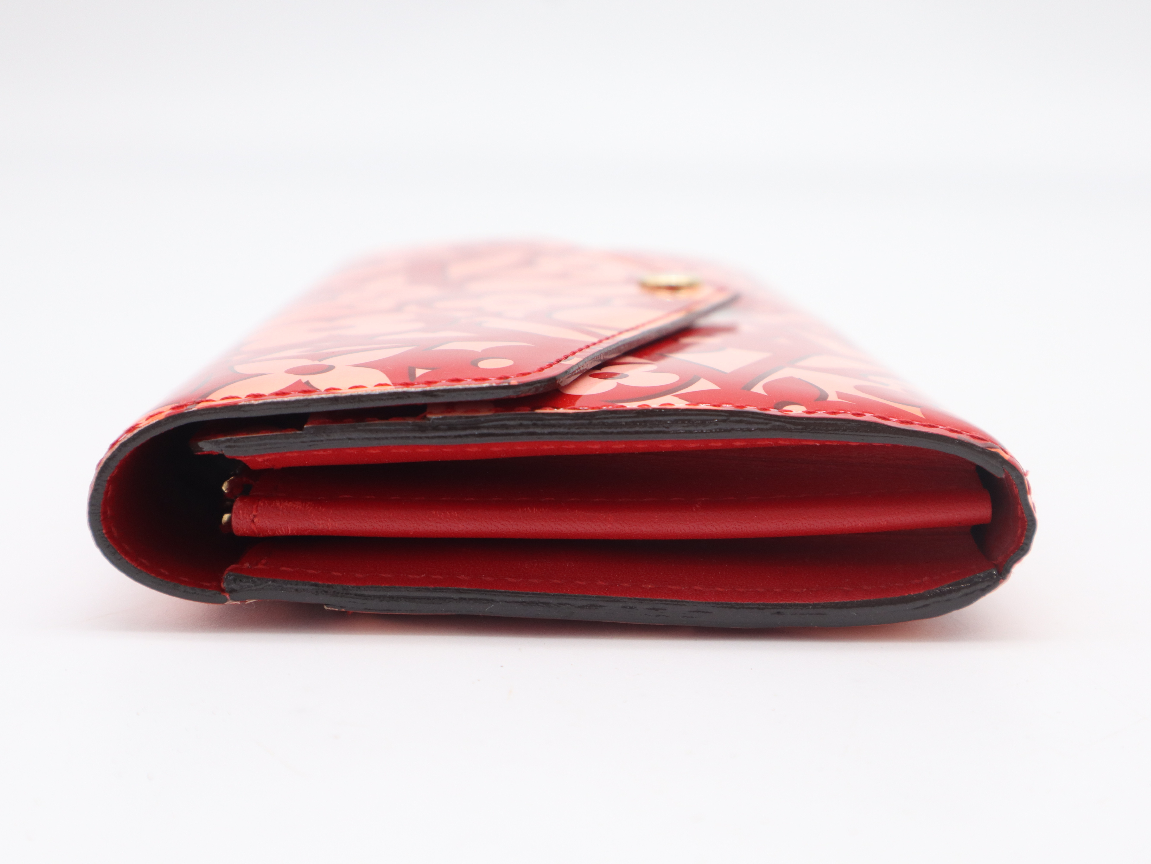 M90127 Vernis Portefeuille Sarah Sweet Monogram Pomme d'Amour Wallet with Box and Dust Bag — view 5