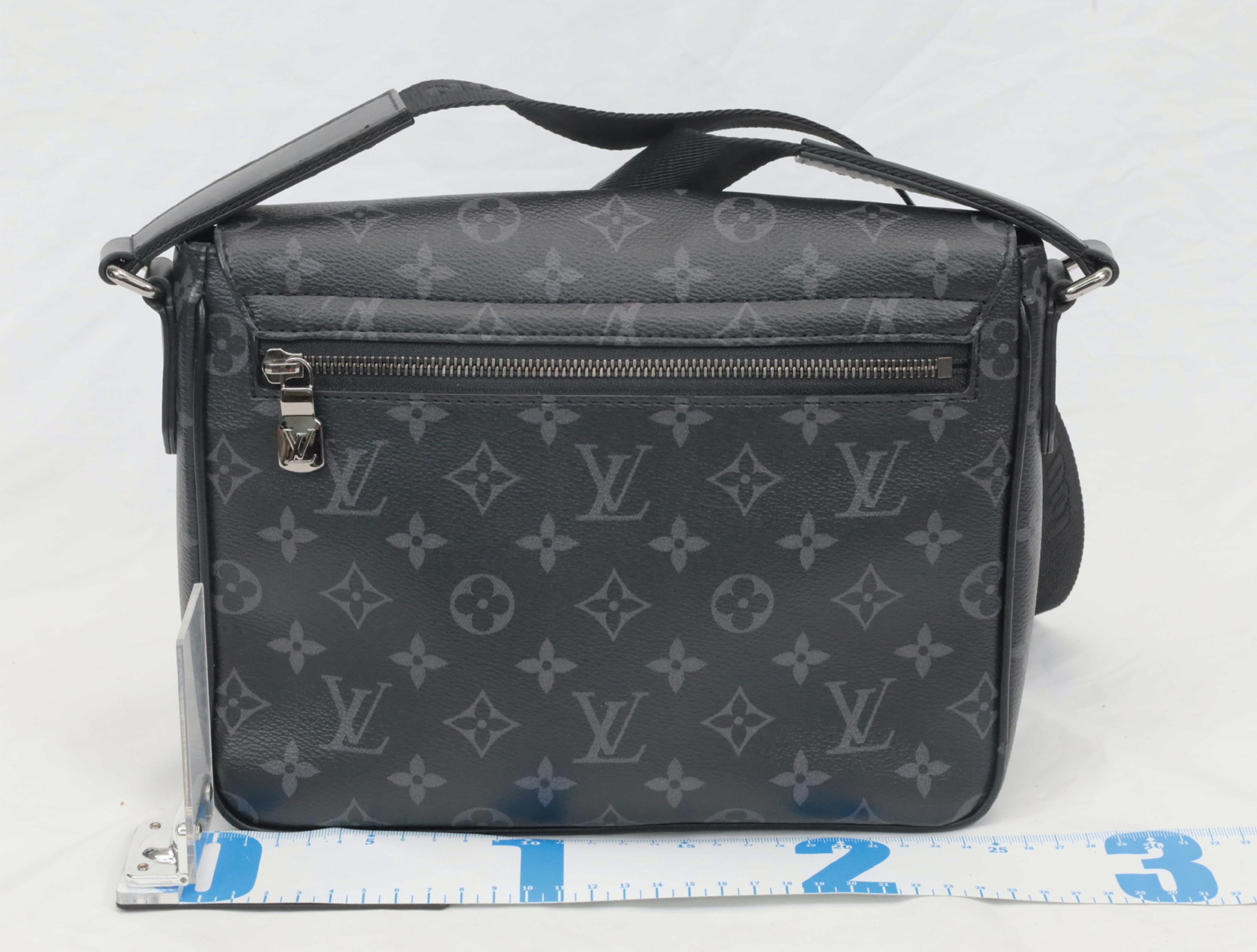Monogram Eclipse District PM NV3 M46255 RFID Shoulder Bag — view 2