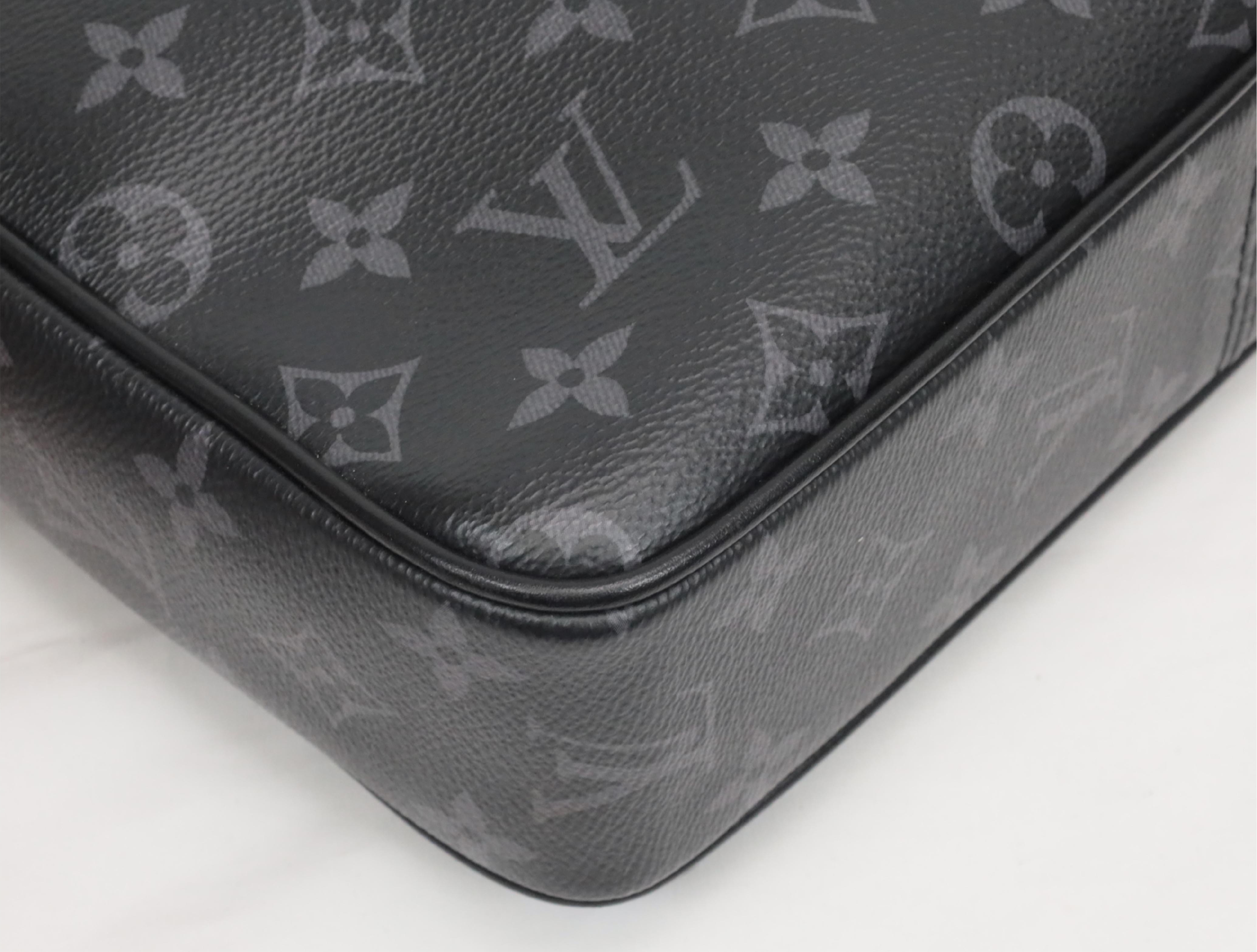 Monogram Eclipse District PM NV3 M46255 RFID Shoulder Bag — view 7