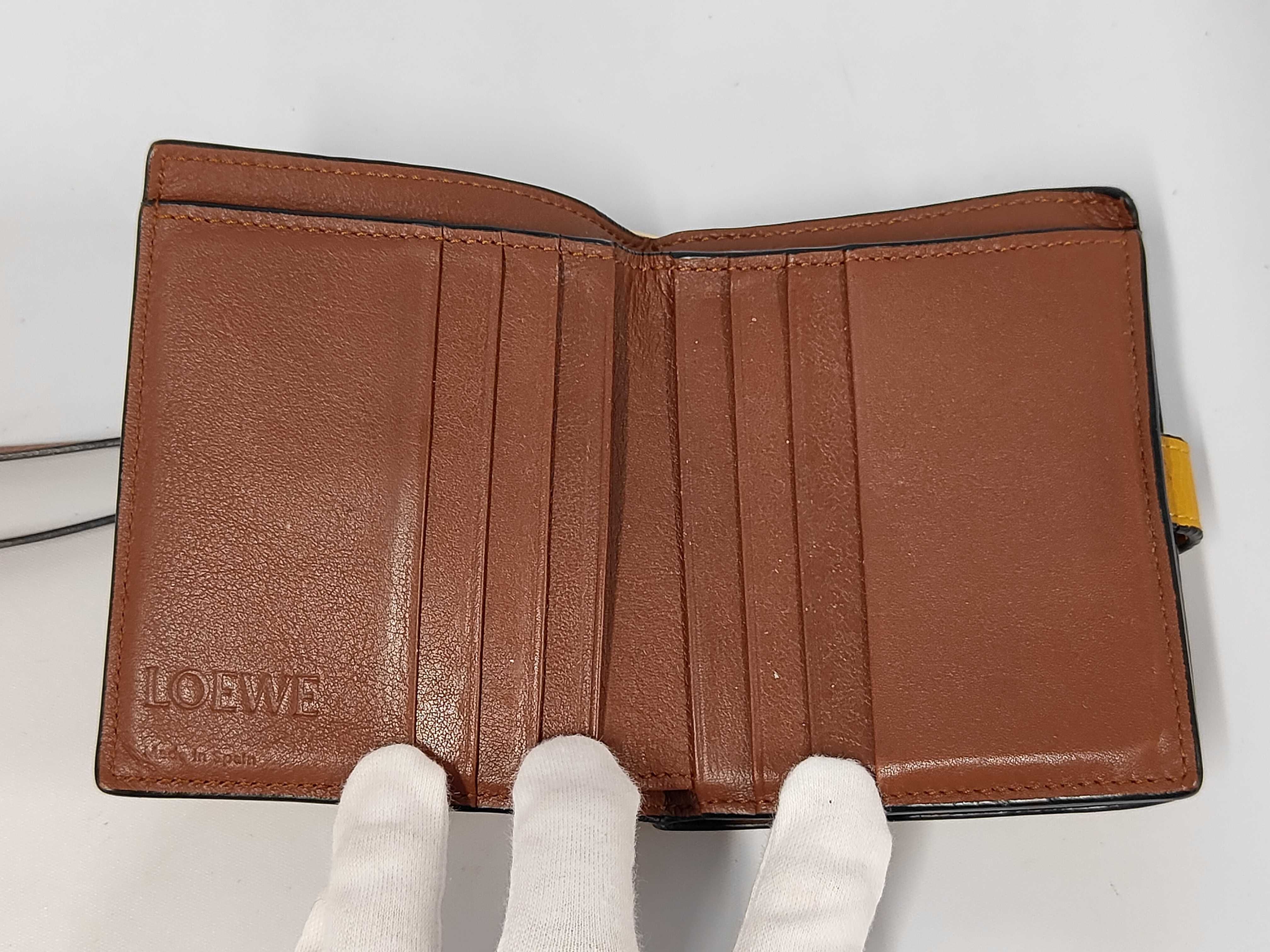 Folding Wallet / Leather Wallet — view 7