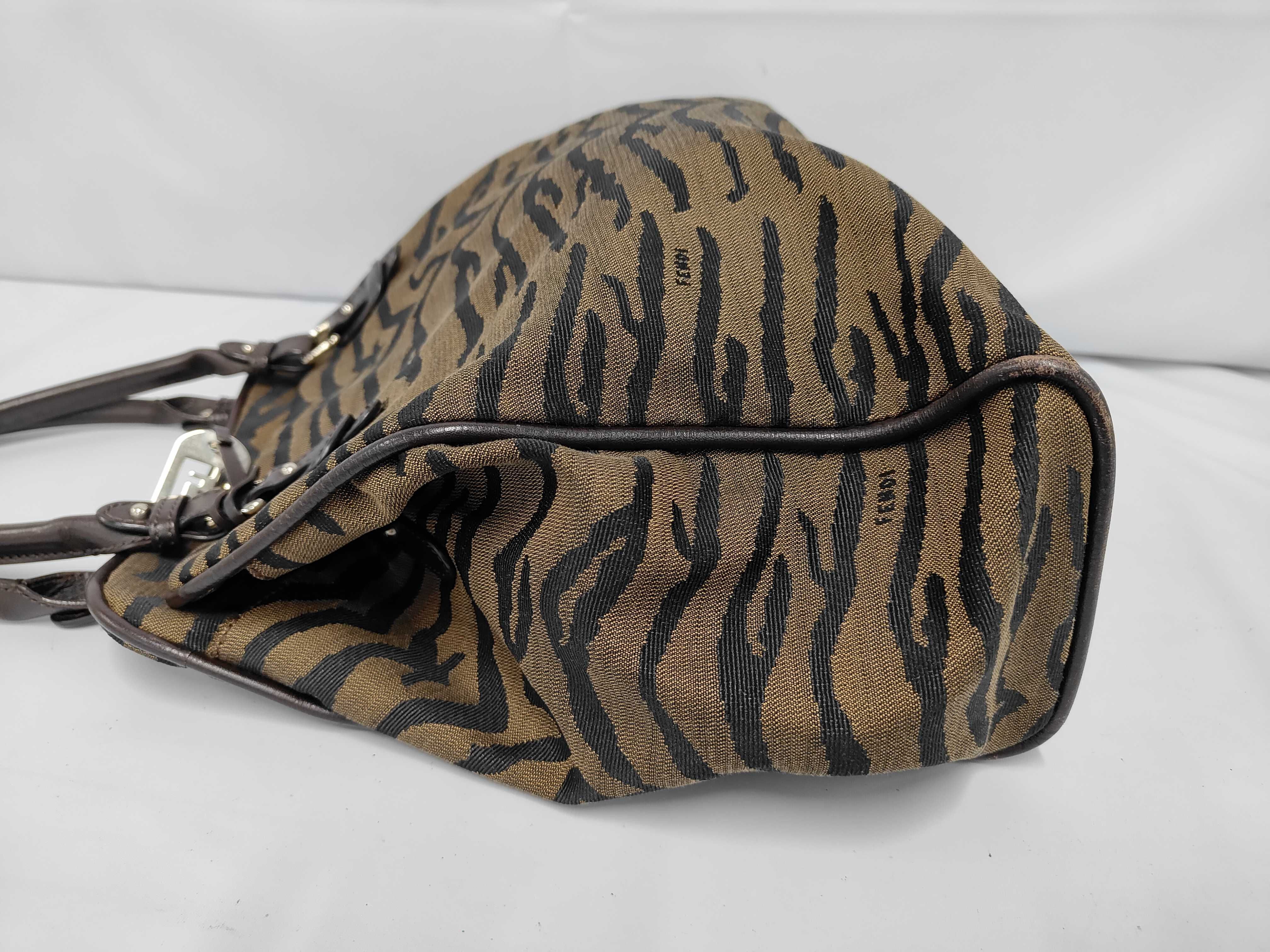 tote bag — view 8