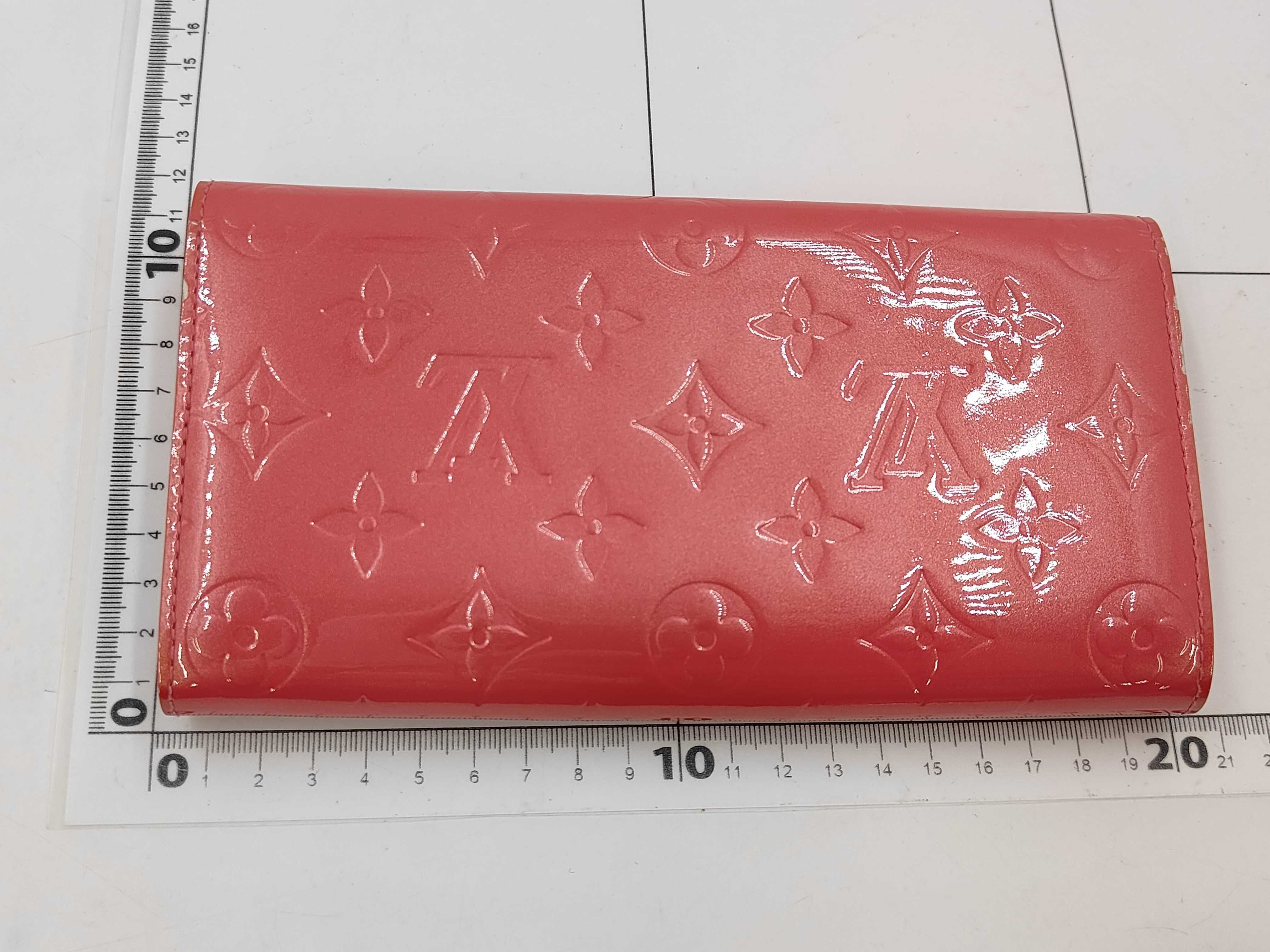 Monogram Vernis Portefeuille Sarah M9140F Wallet — view 2