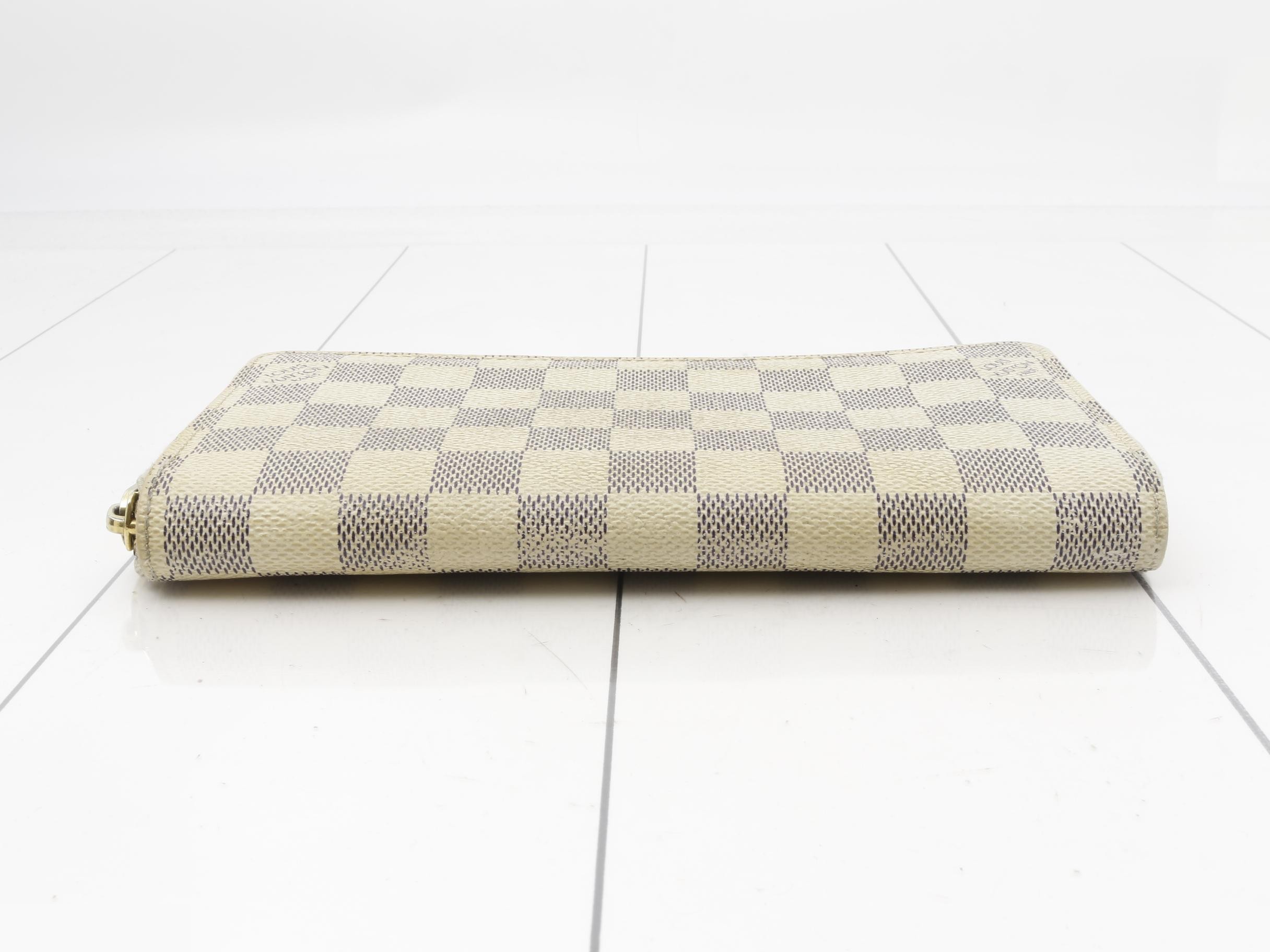 Zippy Wallet — view 3
