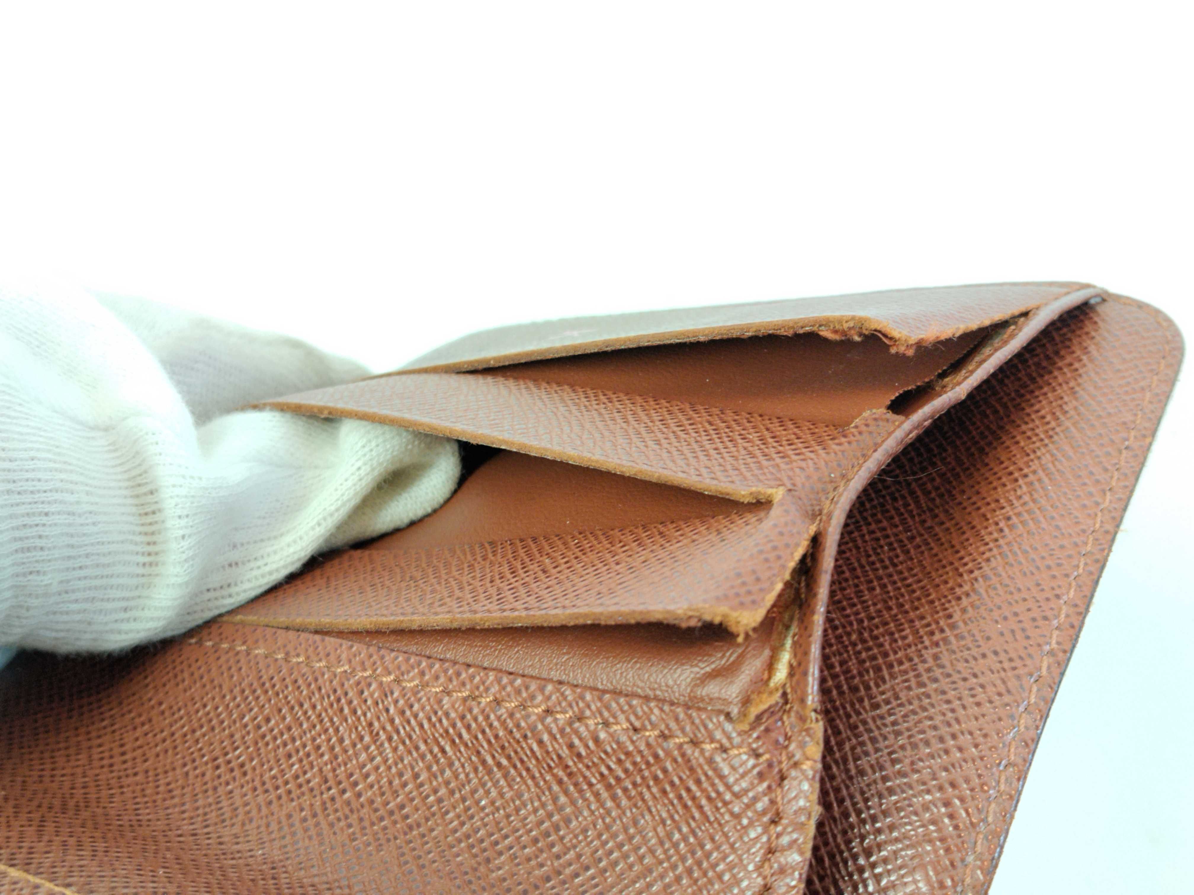 Monogram Compact Snap Wallet with Initials — view 15