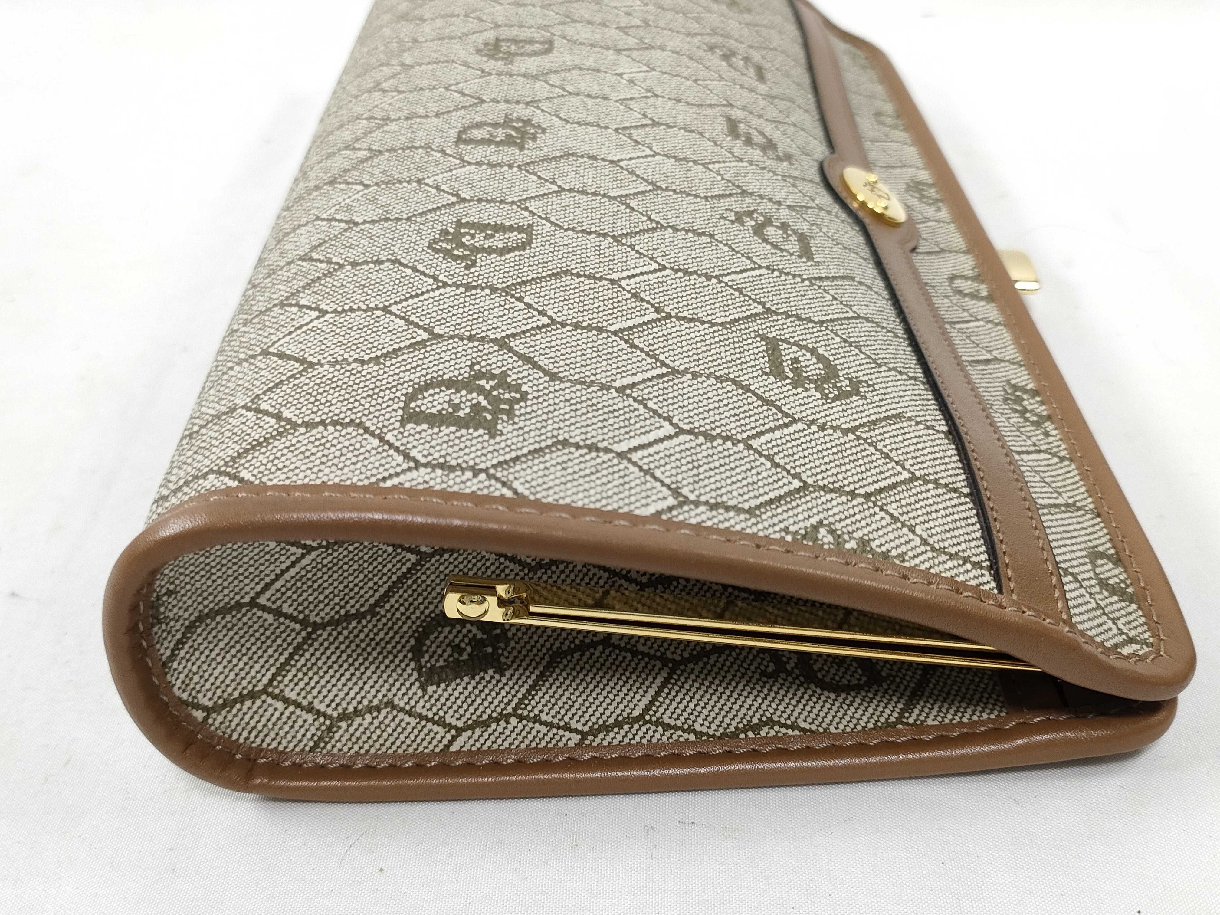clutch bag — view 5