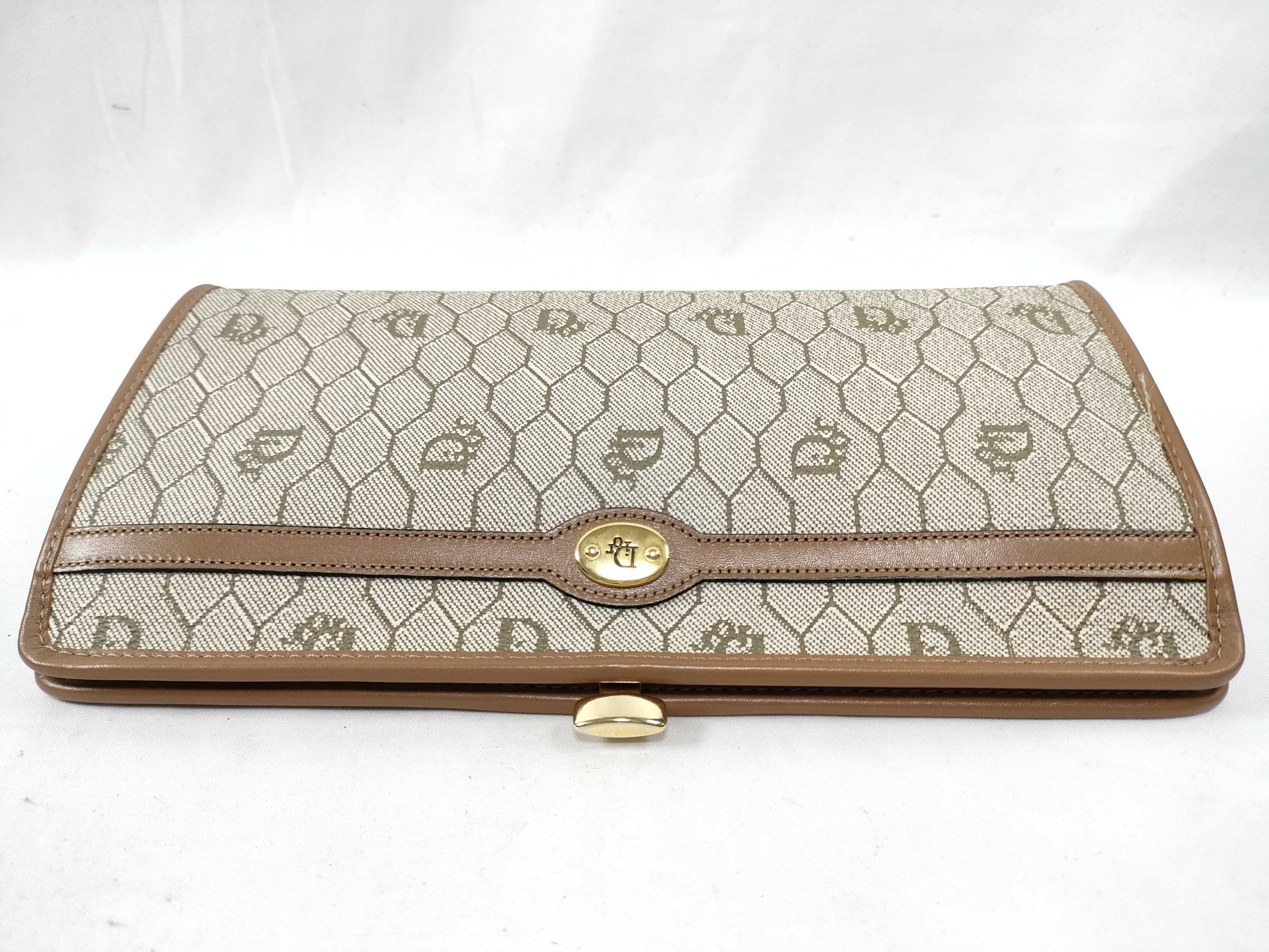 clutch bag — view 6